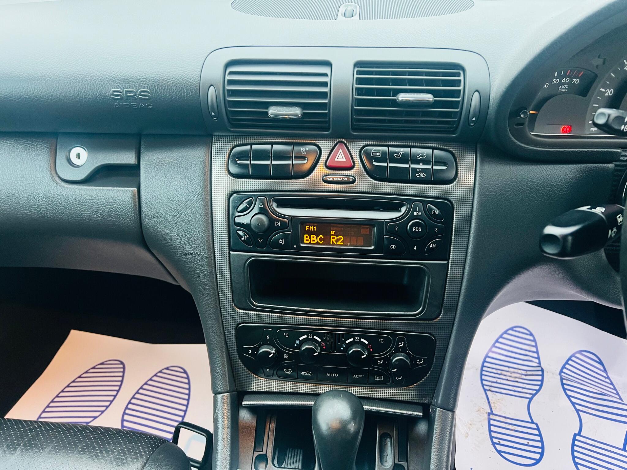 2004 Mercedes-Benz C Class image 28