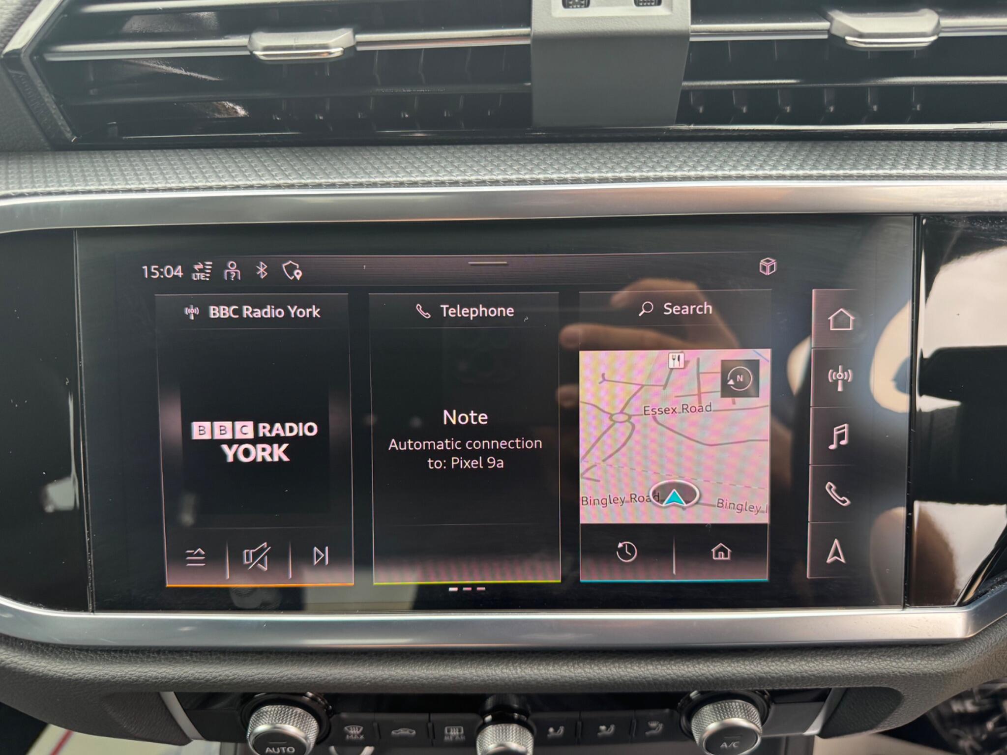 Audi Q3 view 44
