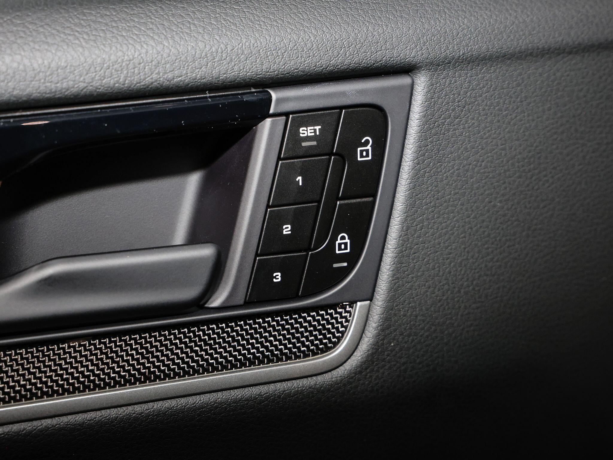 Porsche Cayenne view 45
