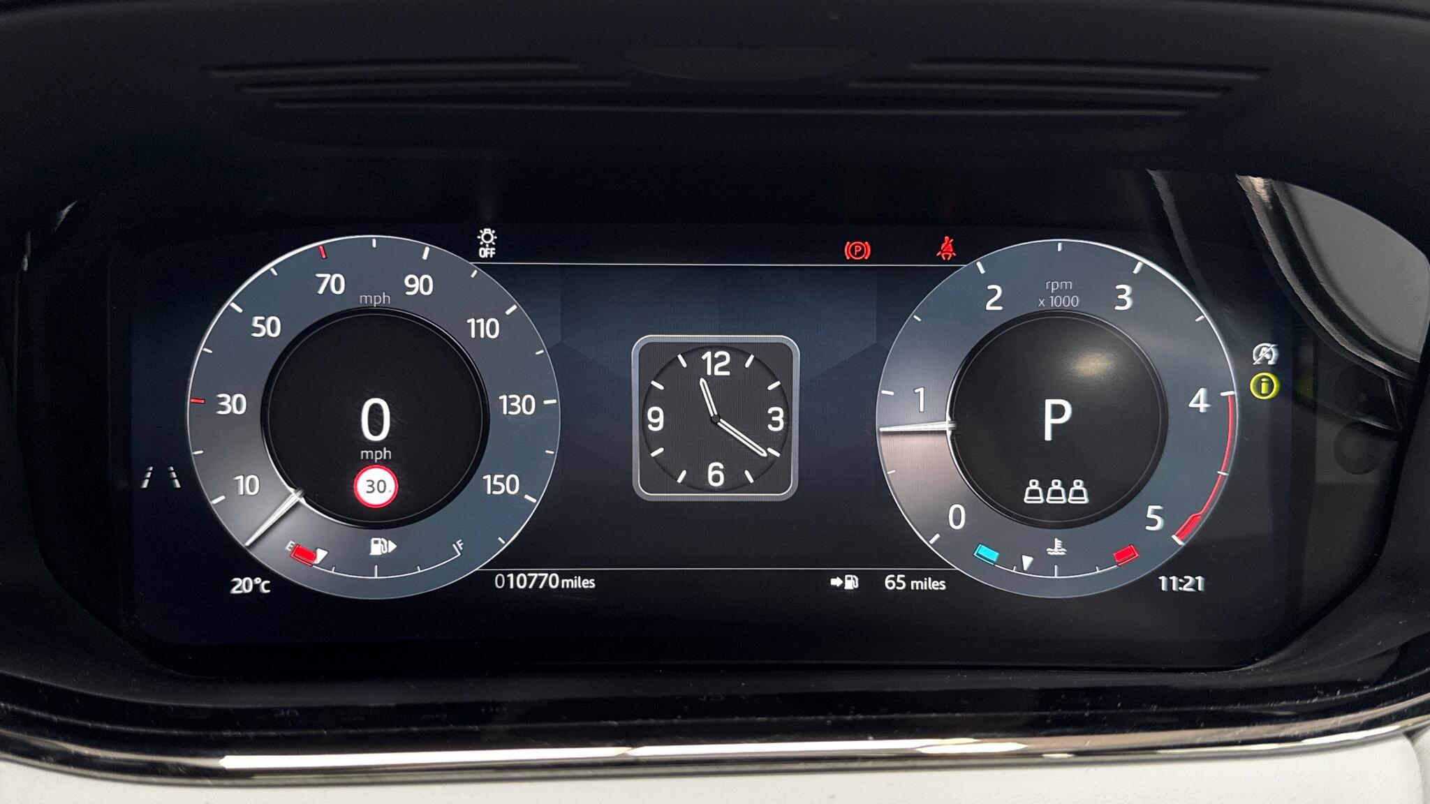 Land Rover Range Rover Evoque view 16