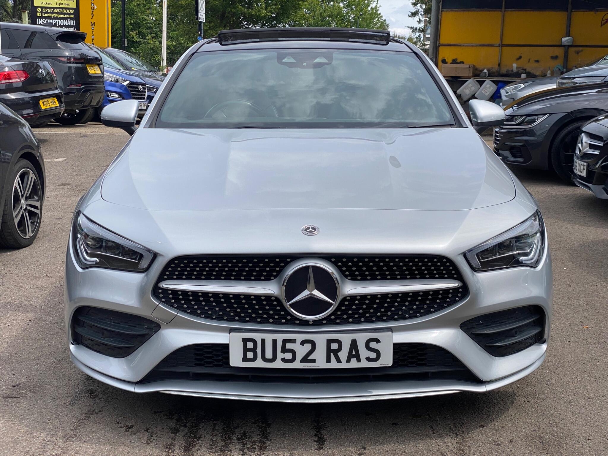 Mercedes-Benz Cla view 3