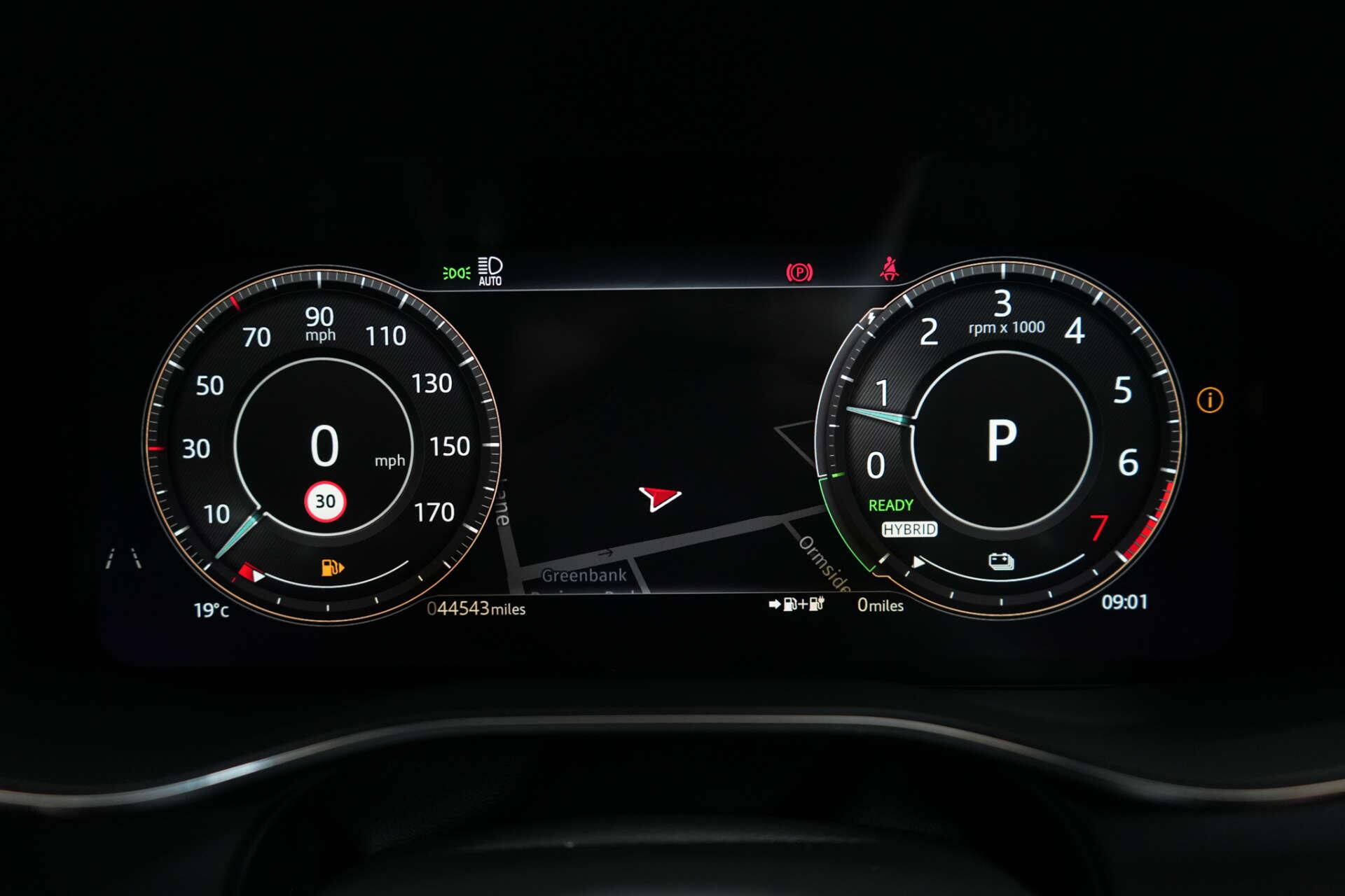 Jaguar F-Pace view 44