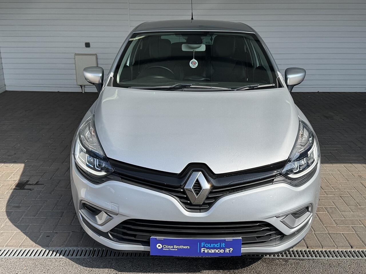 Renault Clio view 2