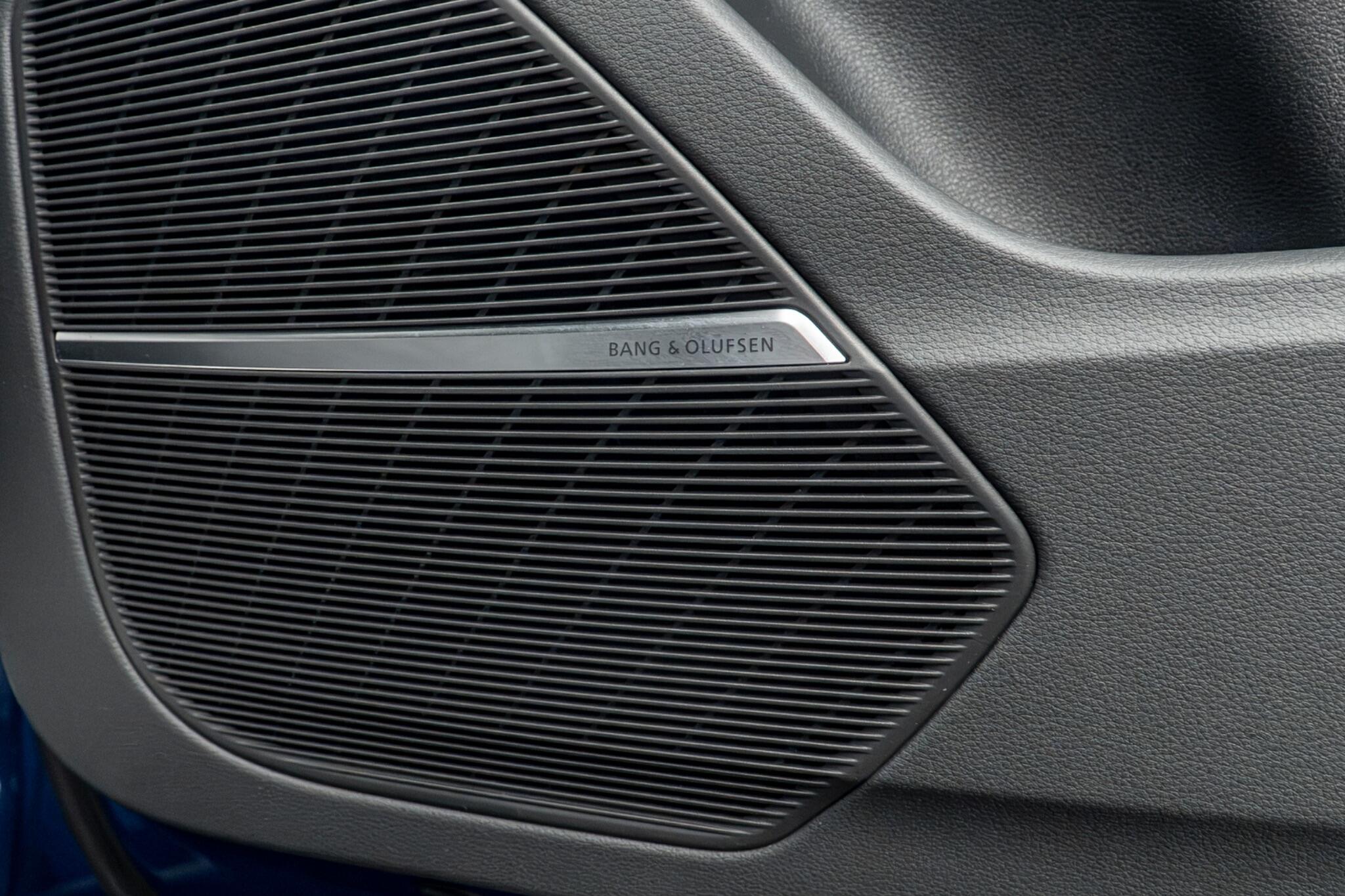 Audi SQ8 view 40