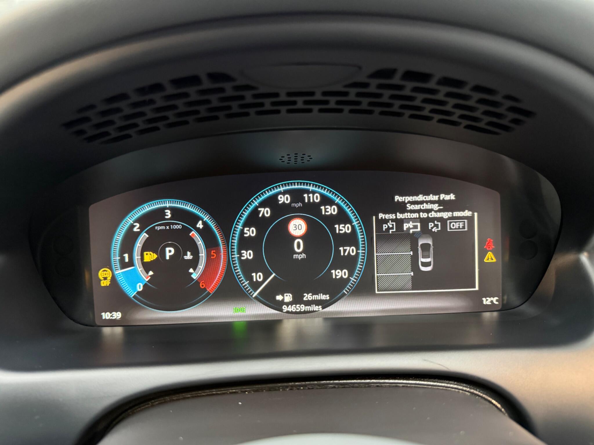 Jaguar XJ view 23