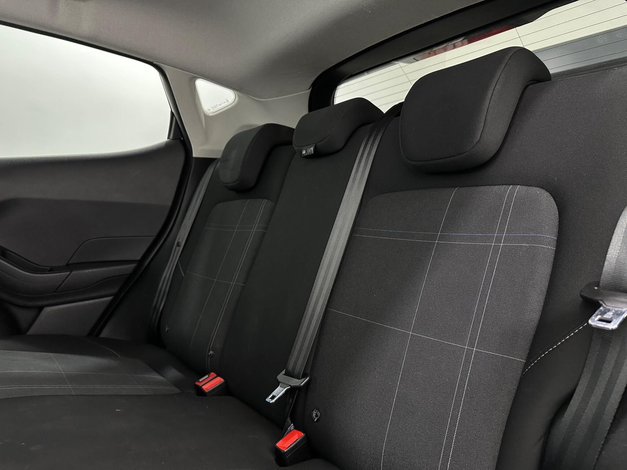Ford Fiesta view 37