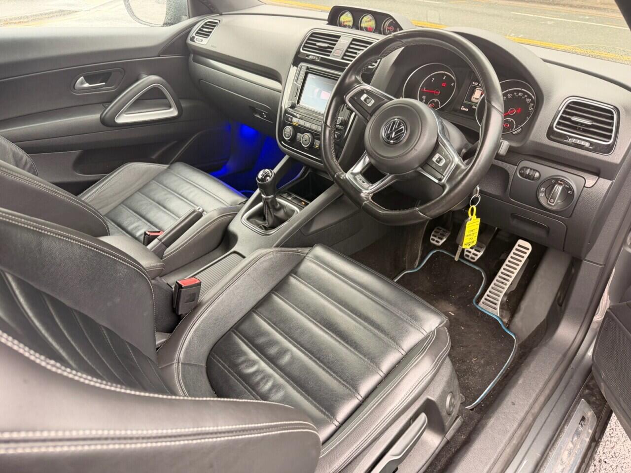 Volkswagen Scirocco view 9