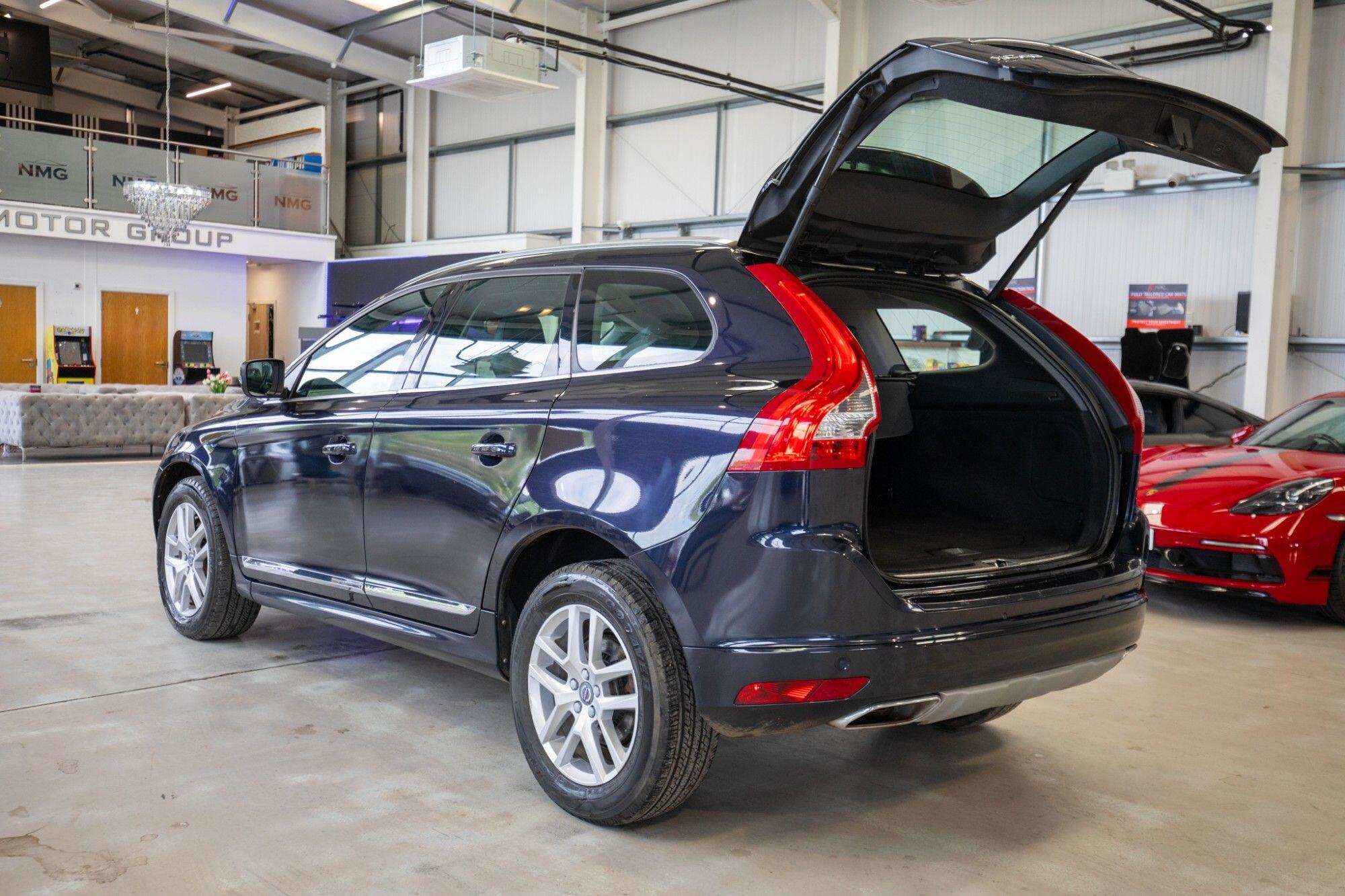 Volvo XC60 view 31