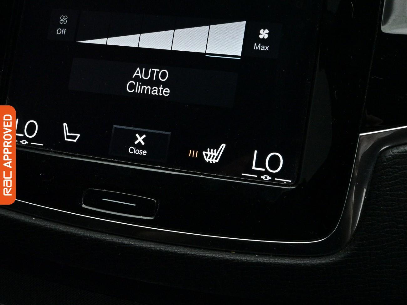 Volvo XC90 view 21