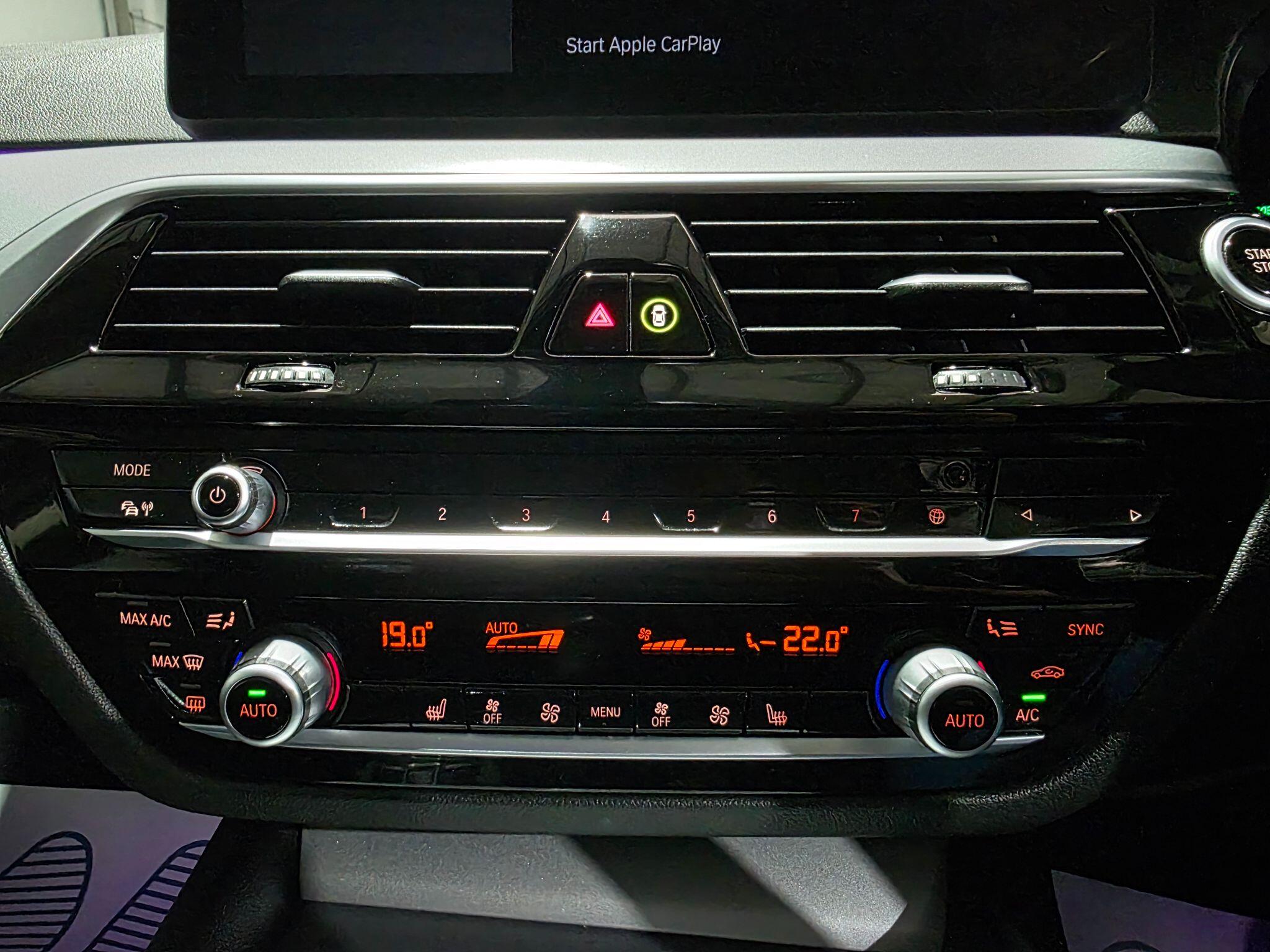 BMW 5 Series view 12