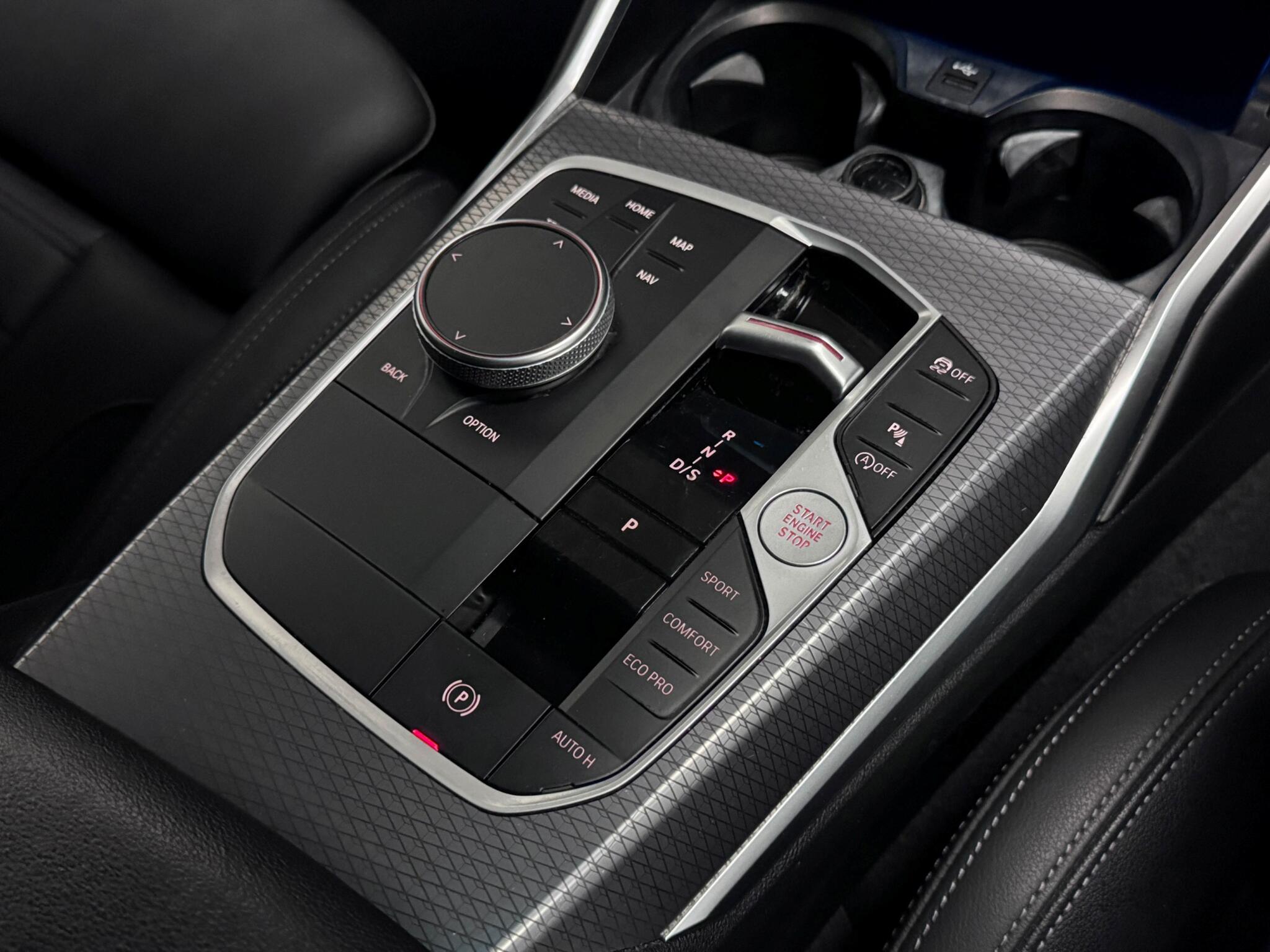BMW 3 Series view 33