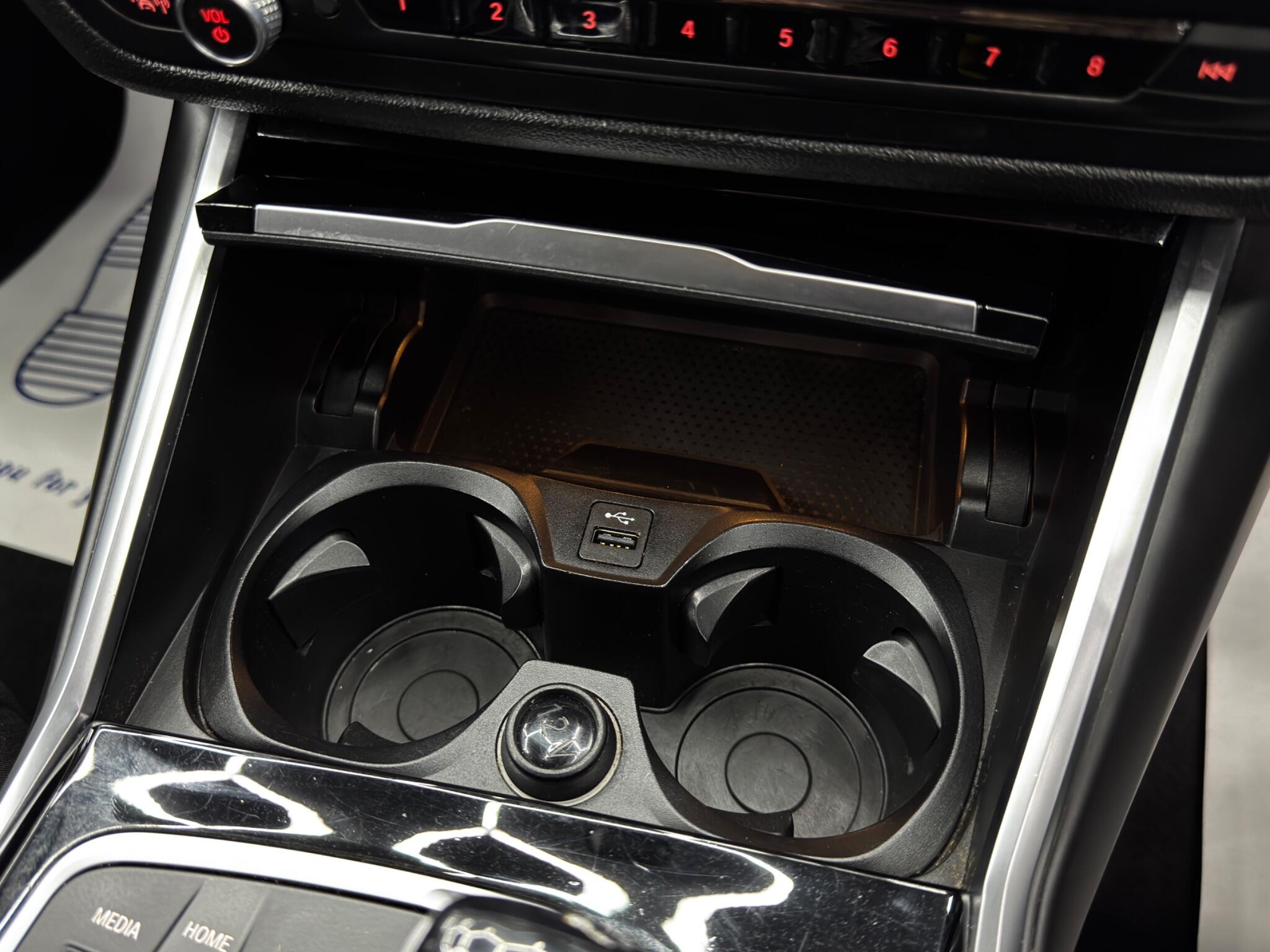 BMW 3 Series view 23