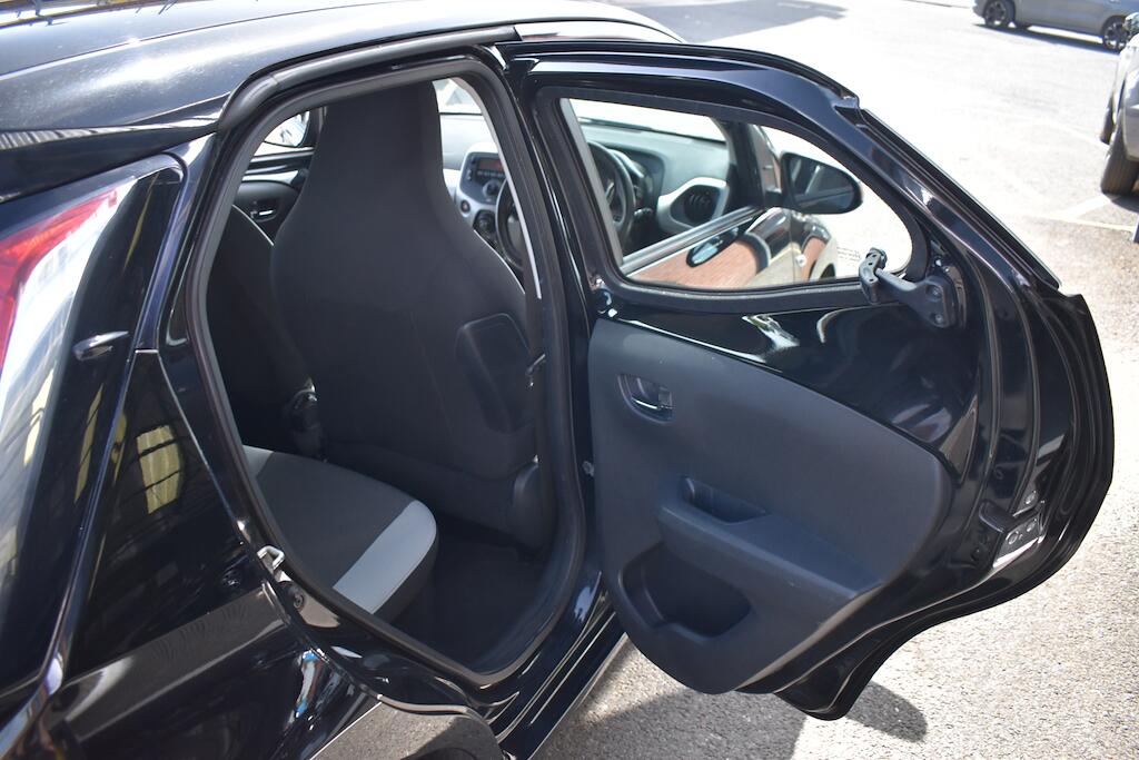 Toyota Aygo view 28