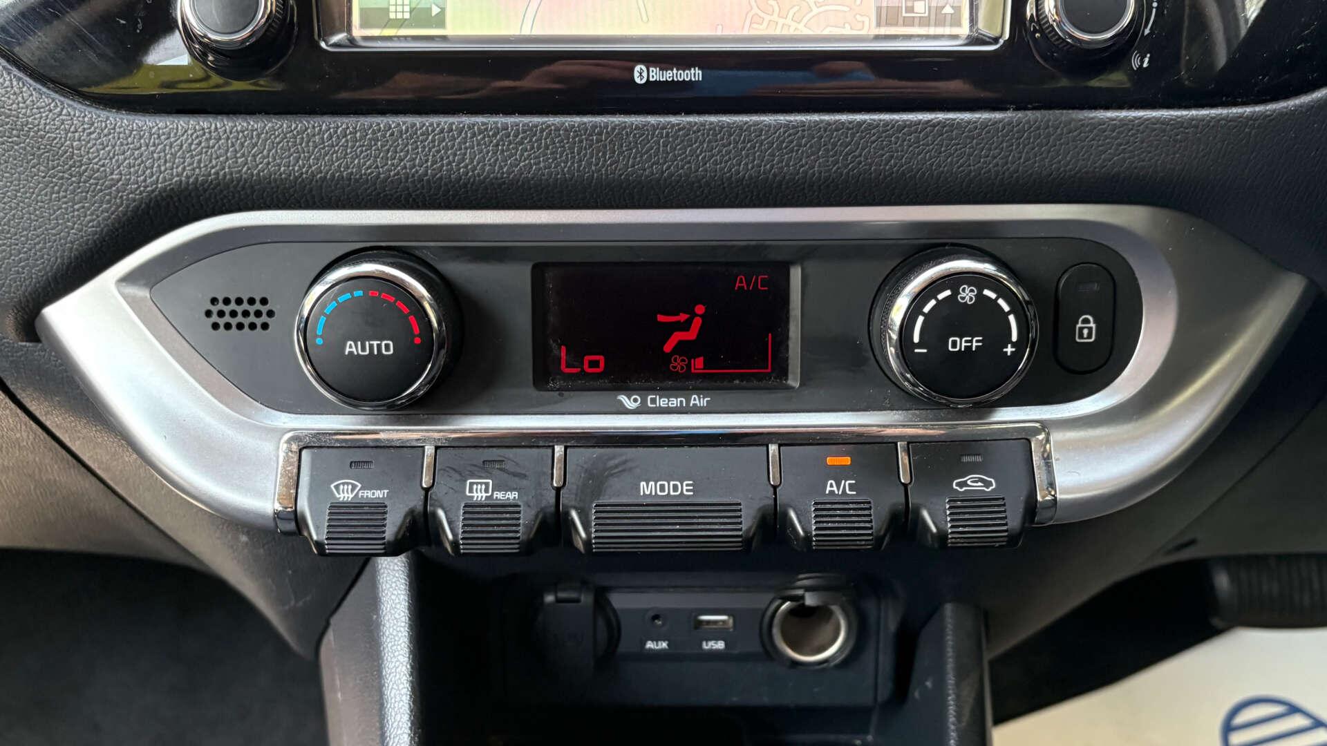 Kia Rio view 28
