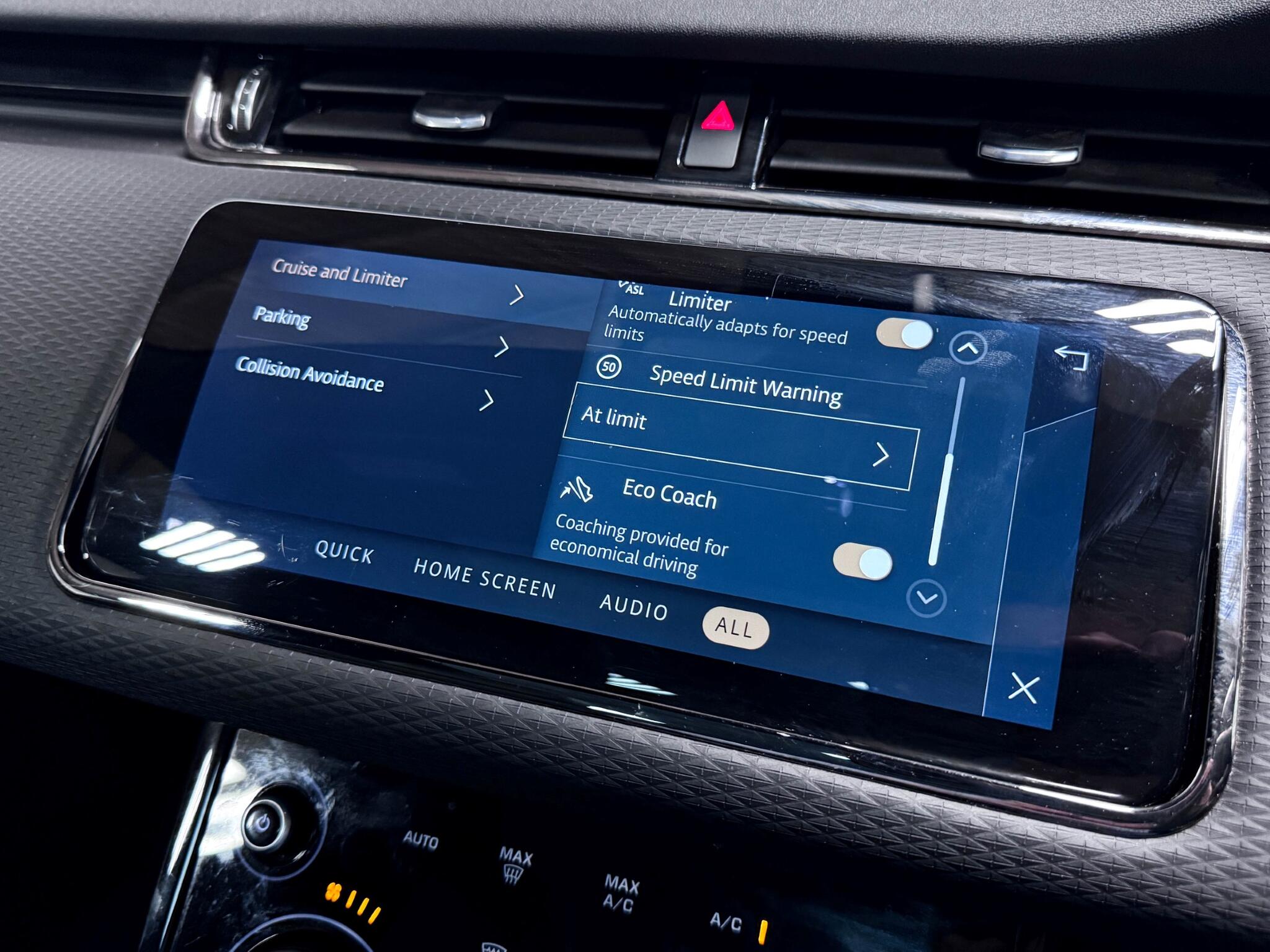 Land Rover Range Rover Evoque view 66