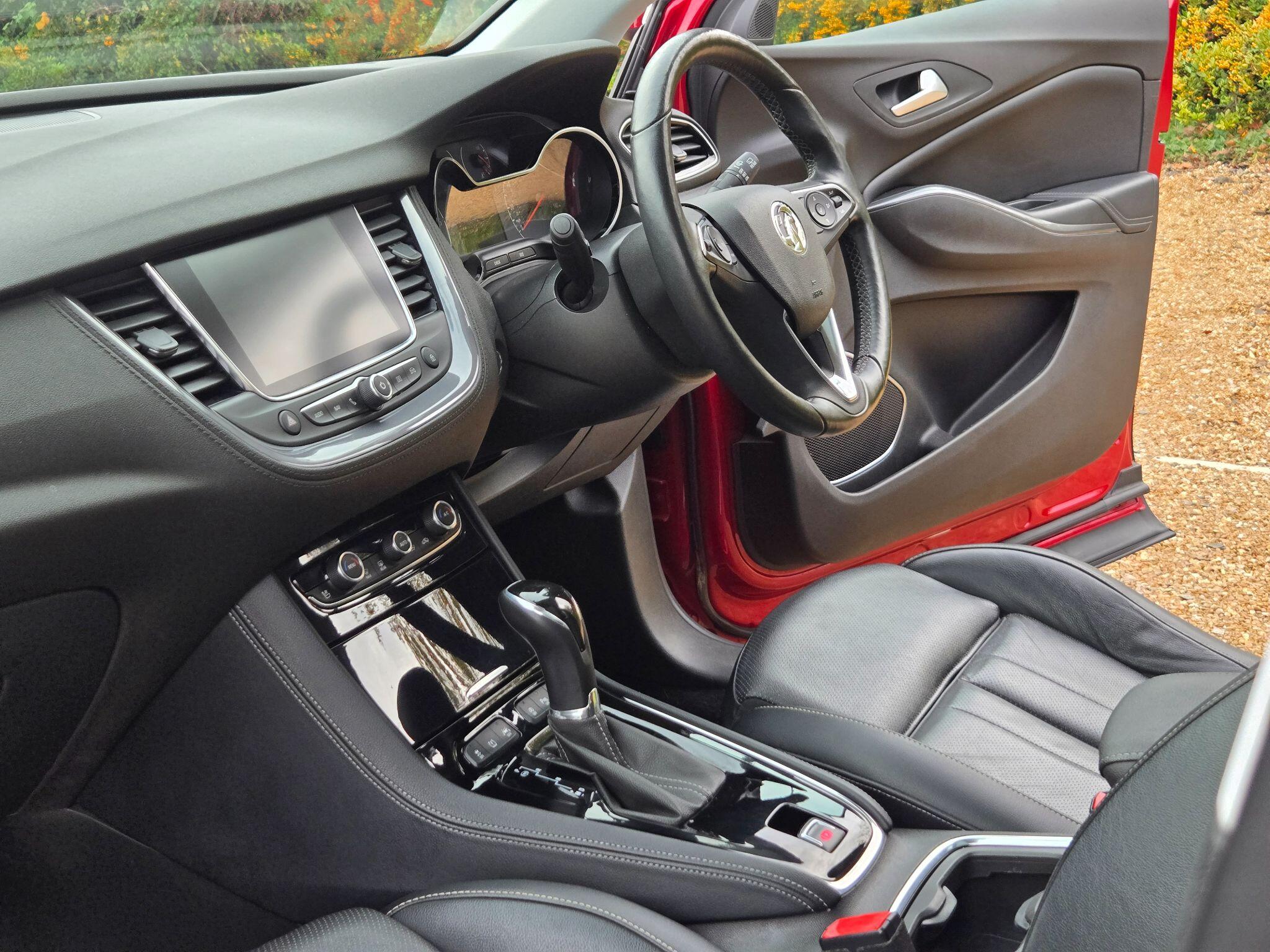 2018 Vauxhall Grandland X 1.6 Turbo D BlueInjection Elite Nav Auto Euro 6 (s/s) 5dr • 63,000 miles image 13