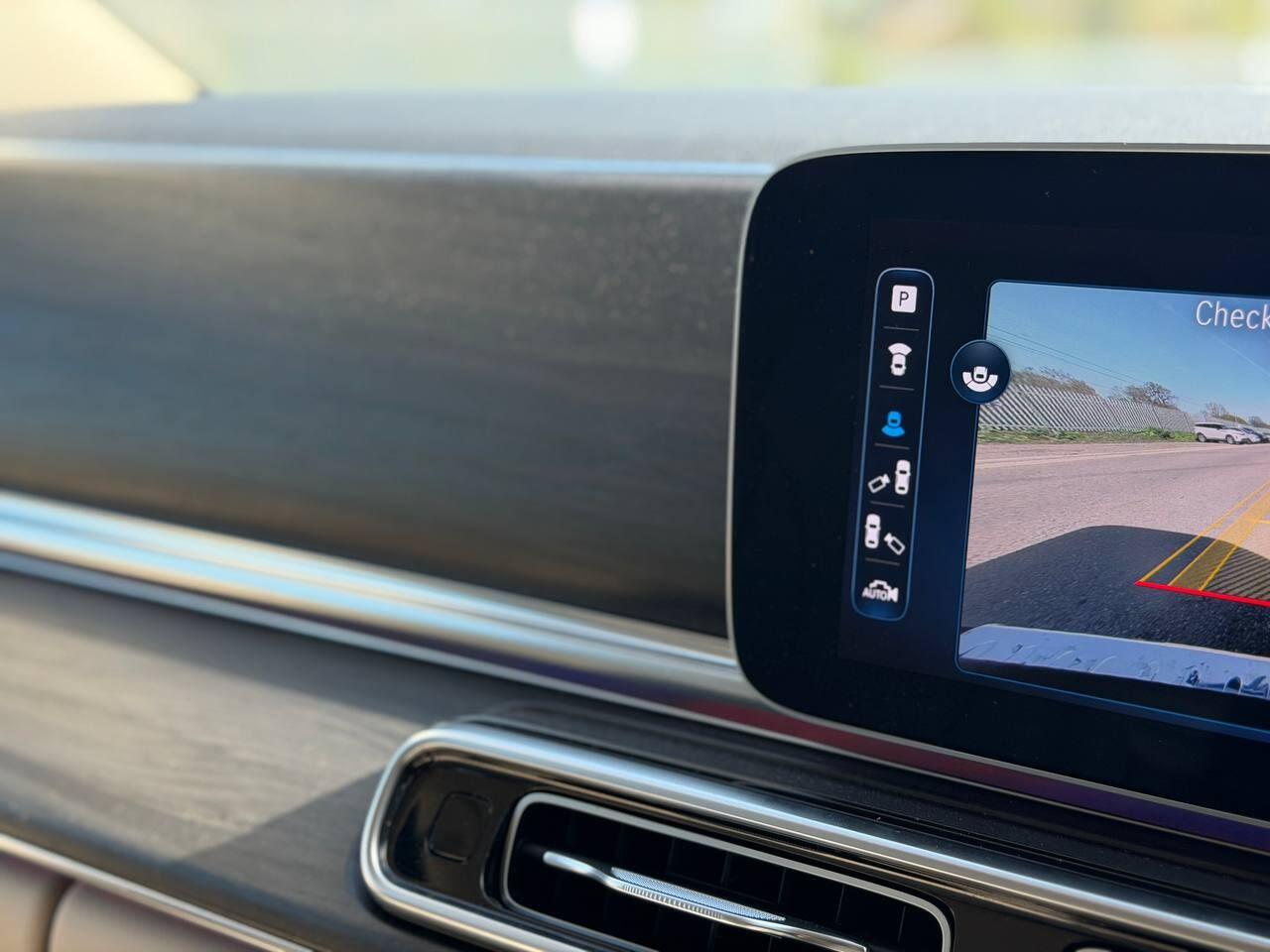 Mercedes-Benz V Class view 37