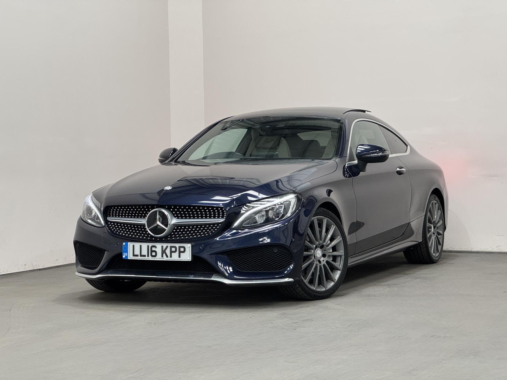 Mercedes-Benz C Class view 7