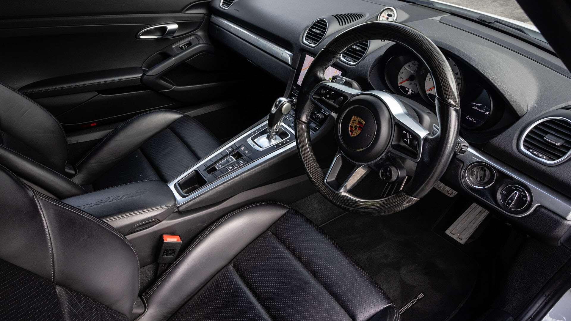 Porsche Boxster view 12