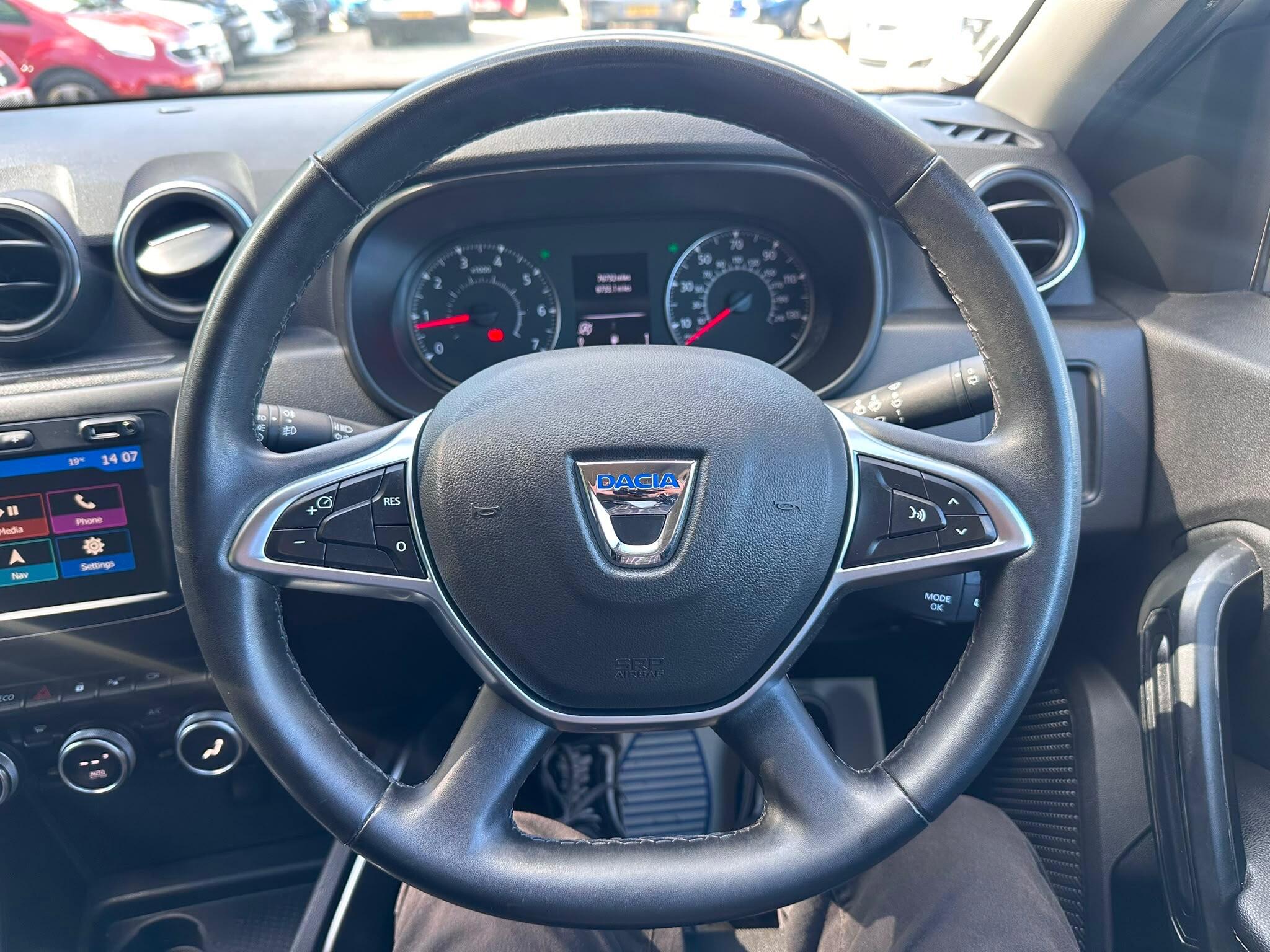 Dacia Duster view 23