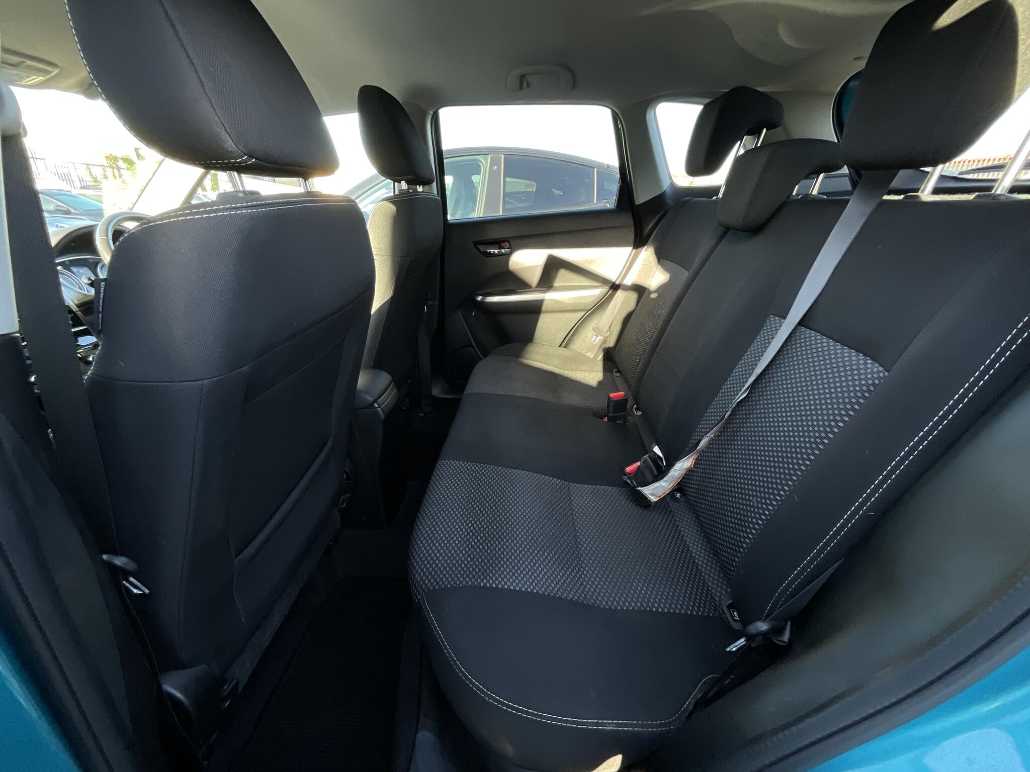 Suzuki Vitara view 15