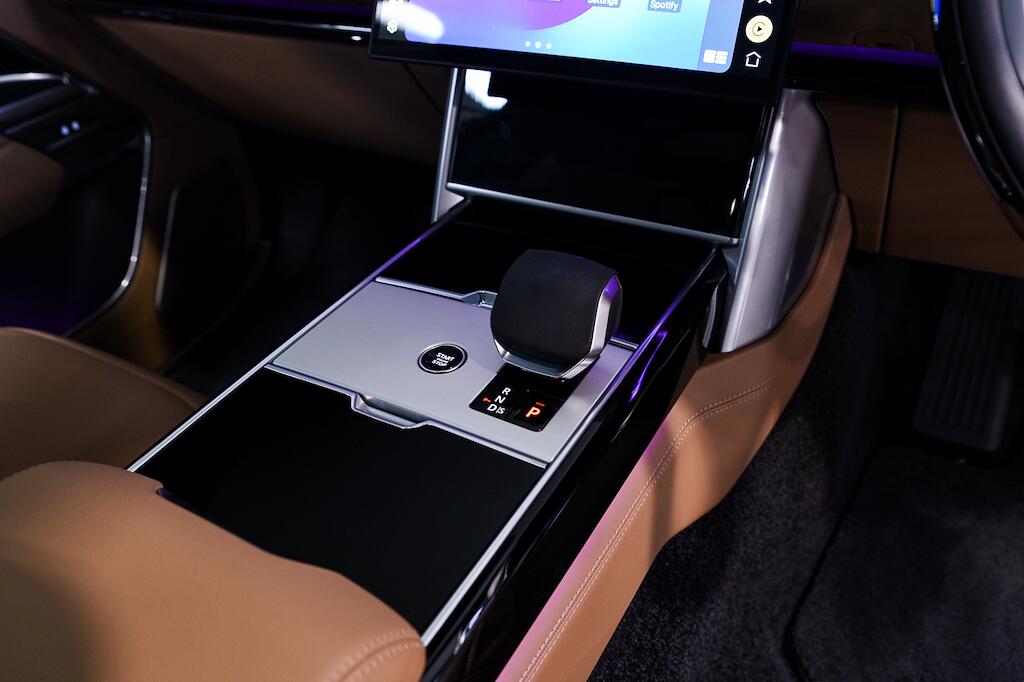 Land Rover Range Rover view 29
