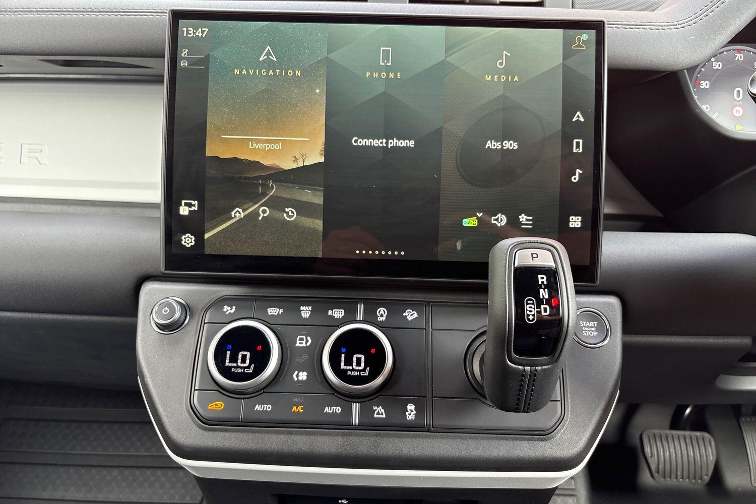 Land Rover Defender view 12
