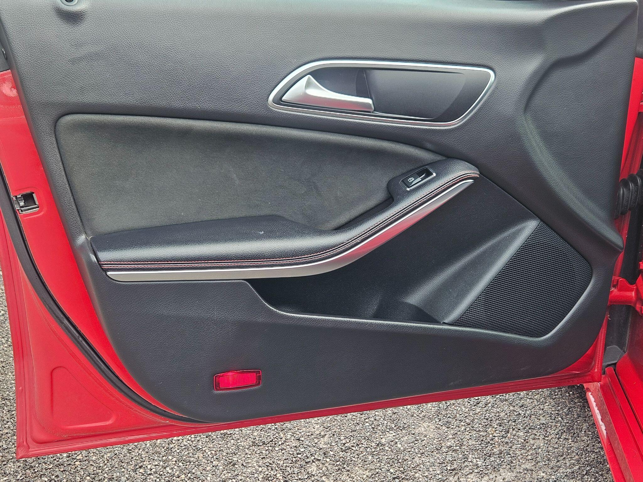 2017 Mercedes-Benz CLA image 30