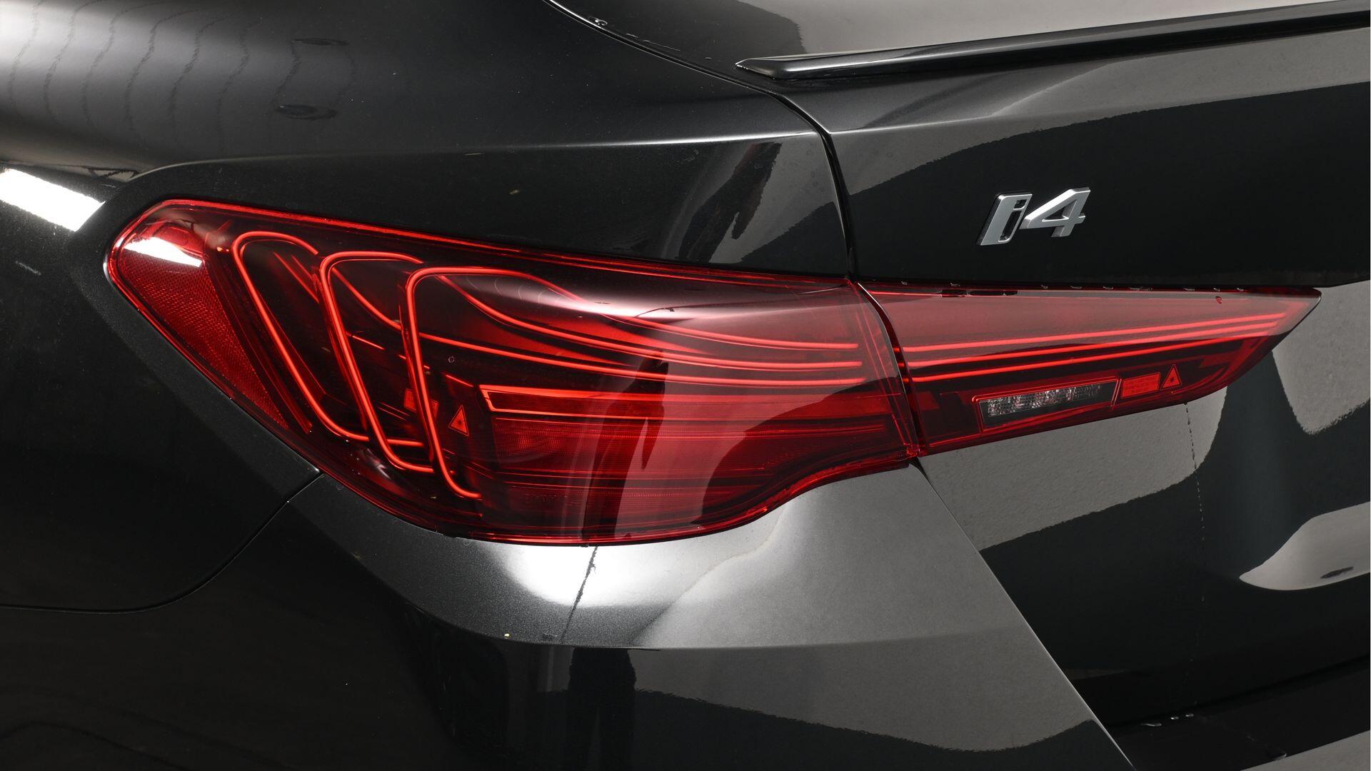 BMW i4 view 22