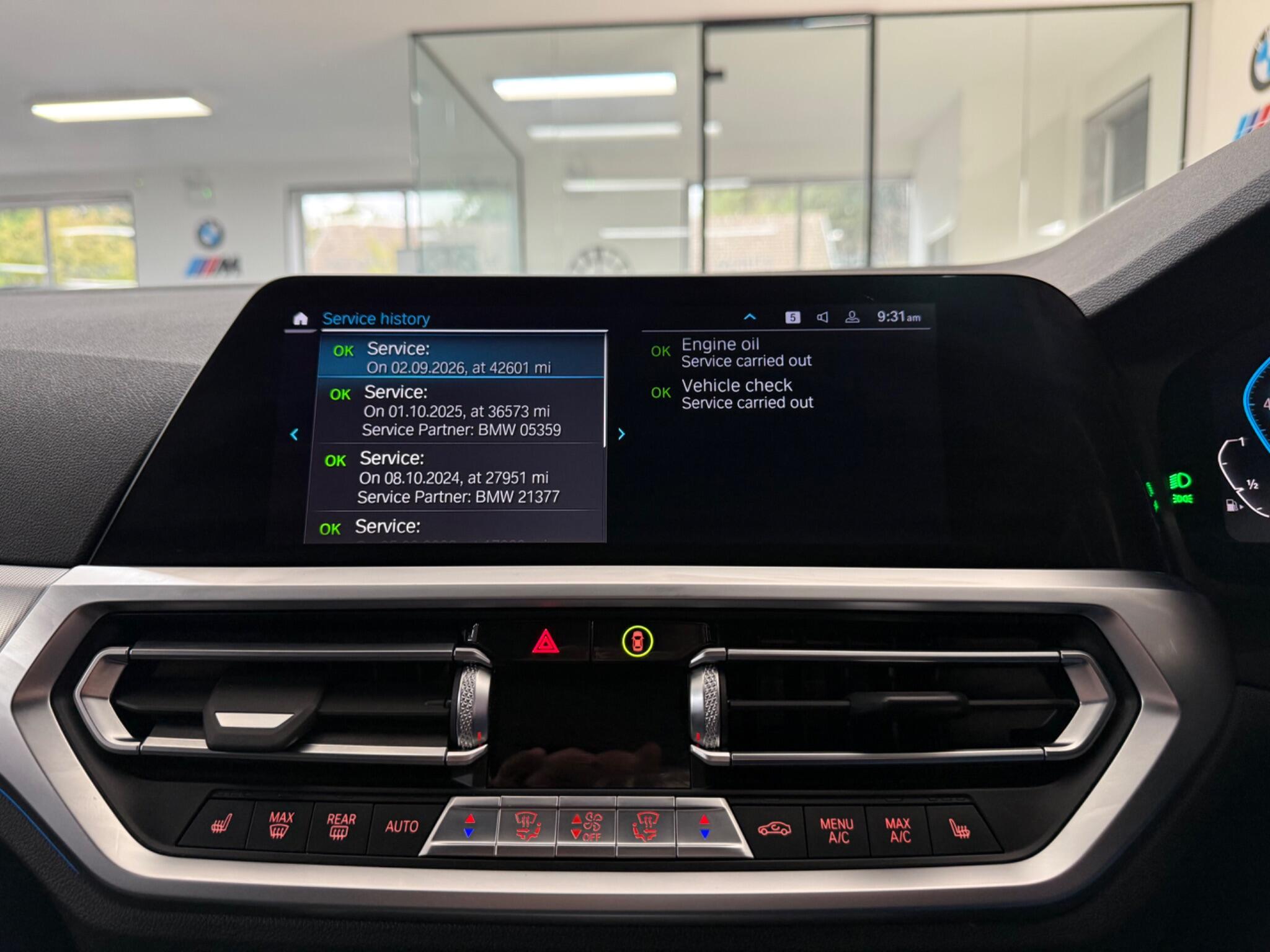 BMW 3 Series view 13