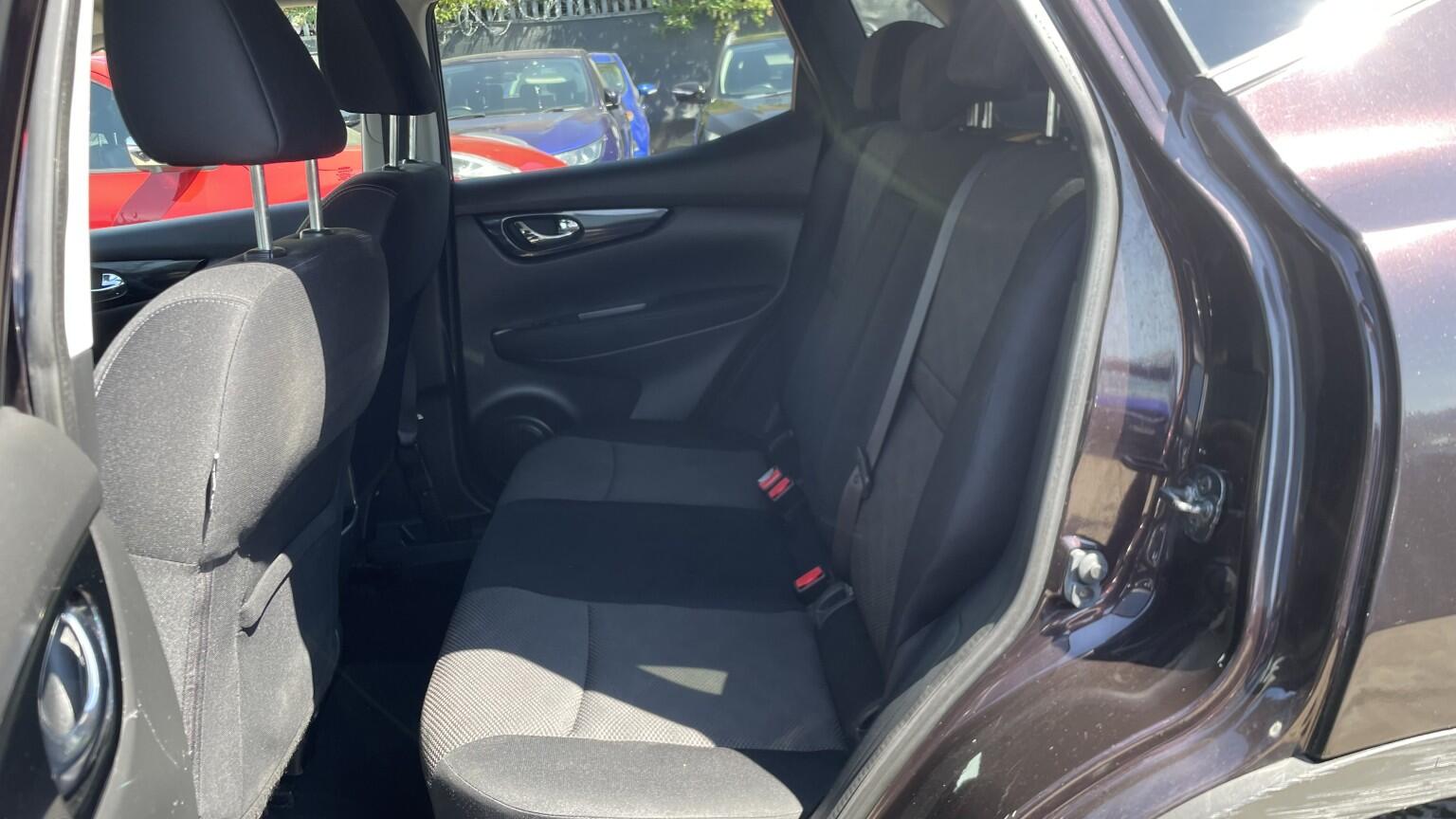Nissan Qashqai view 19