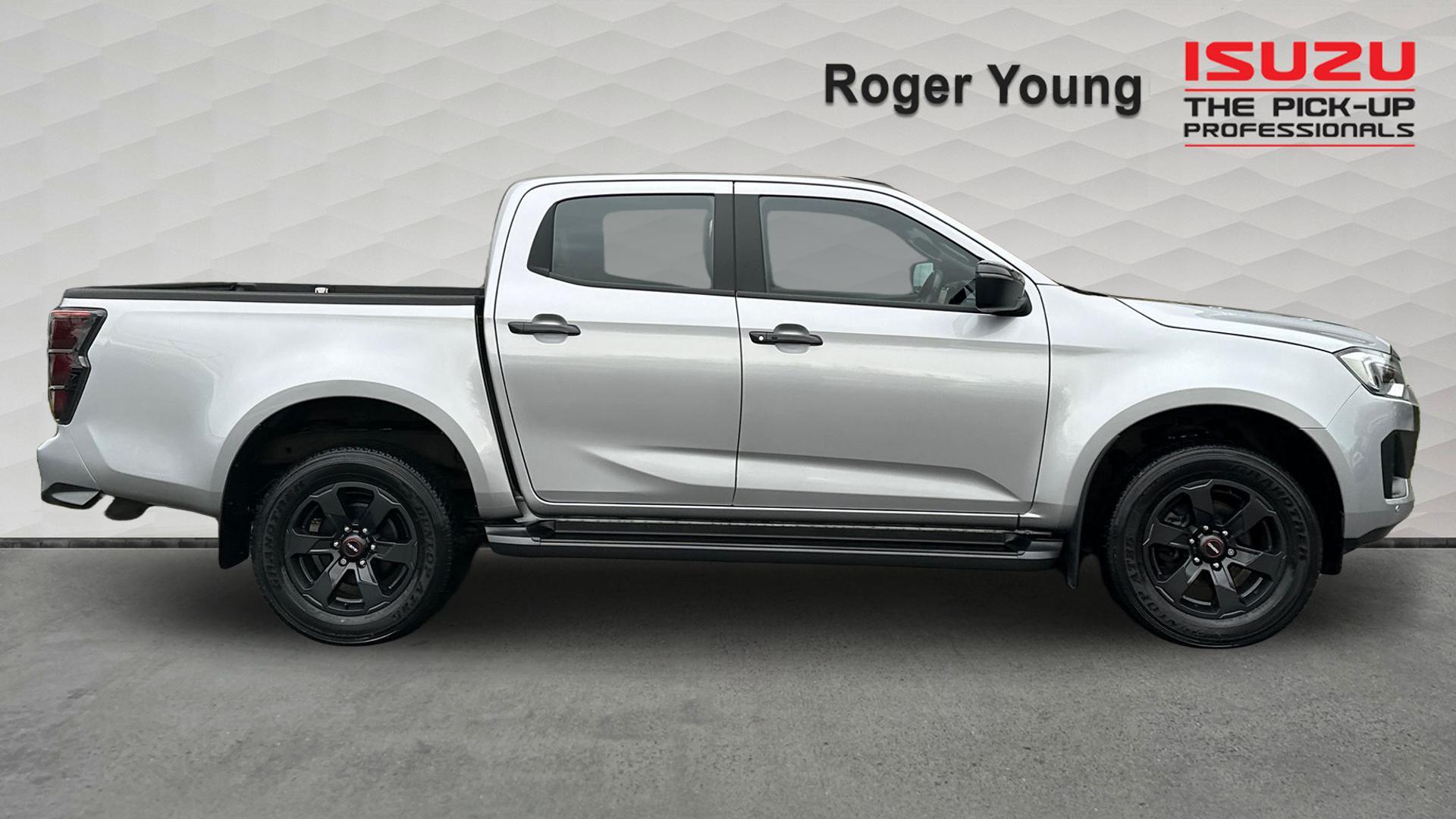 Isuzu D-Max view 5