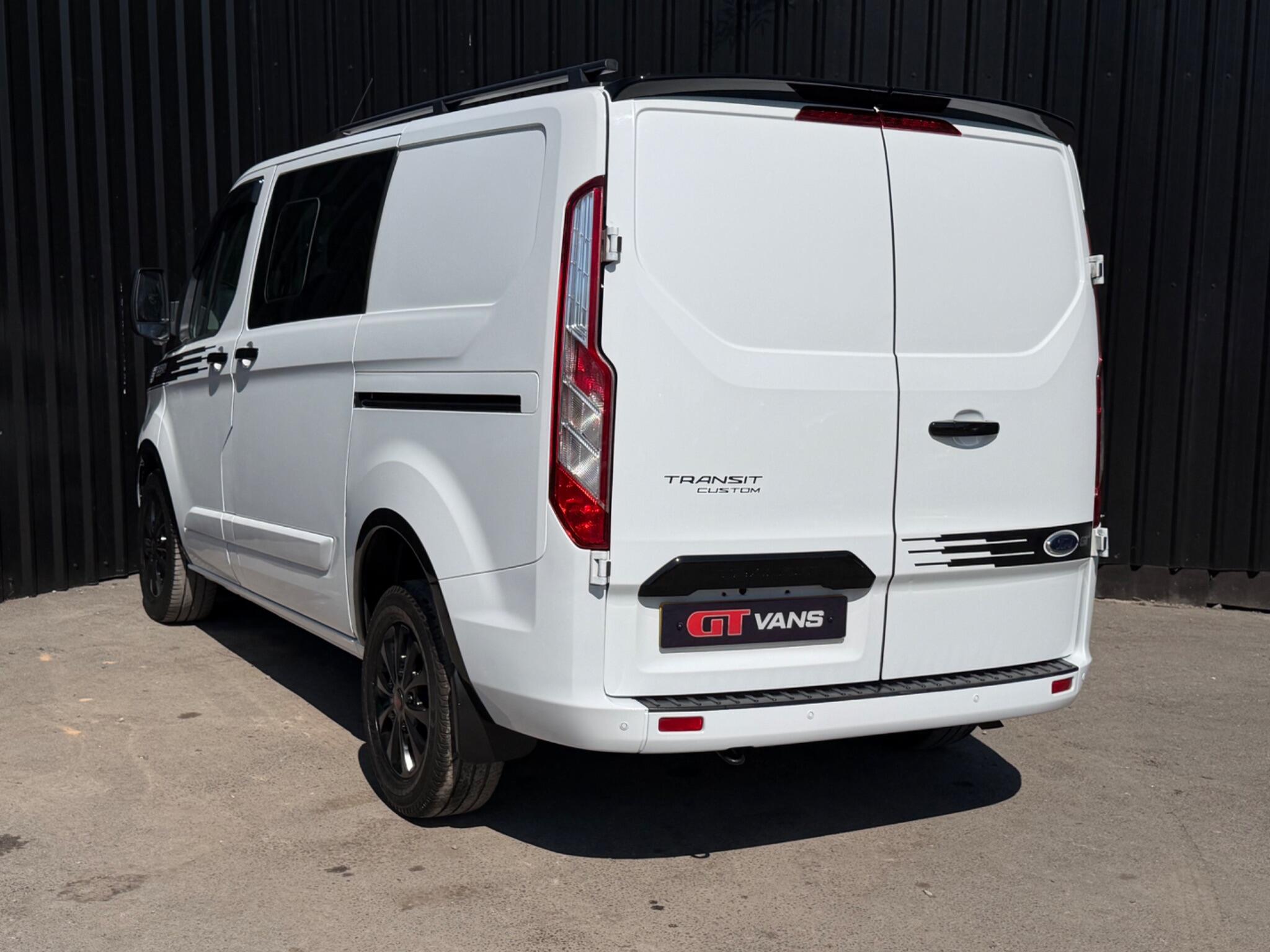 Ford Transit Custom view 13