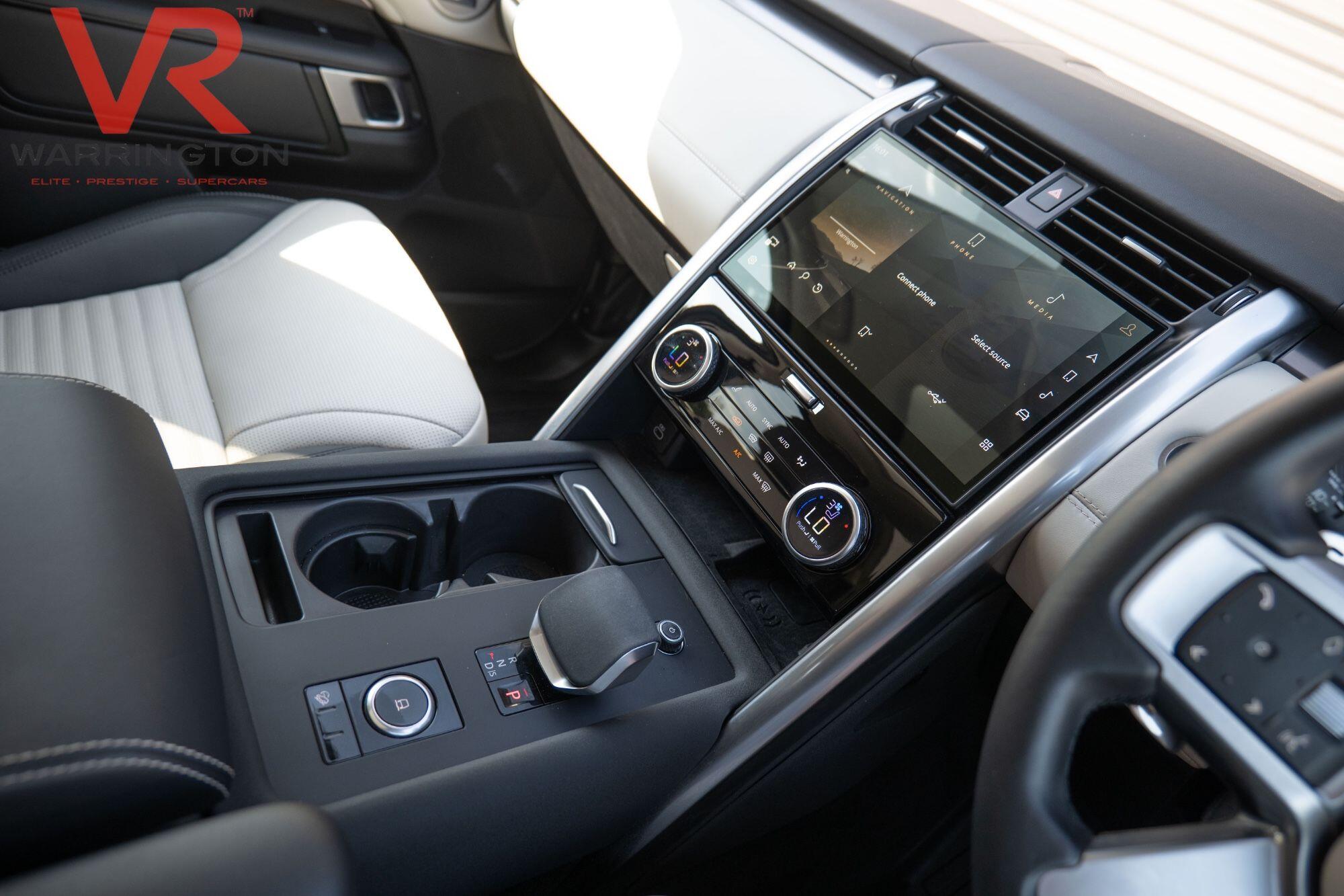 Land Rover Discovery 3 view 25