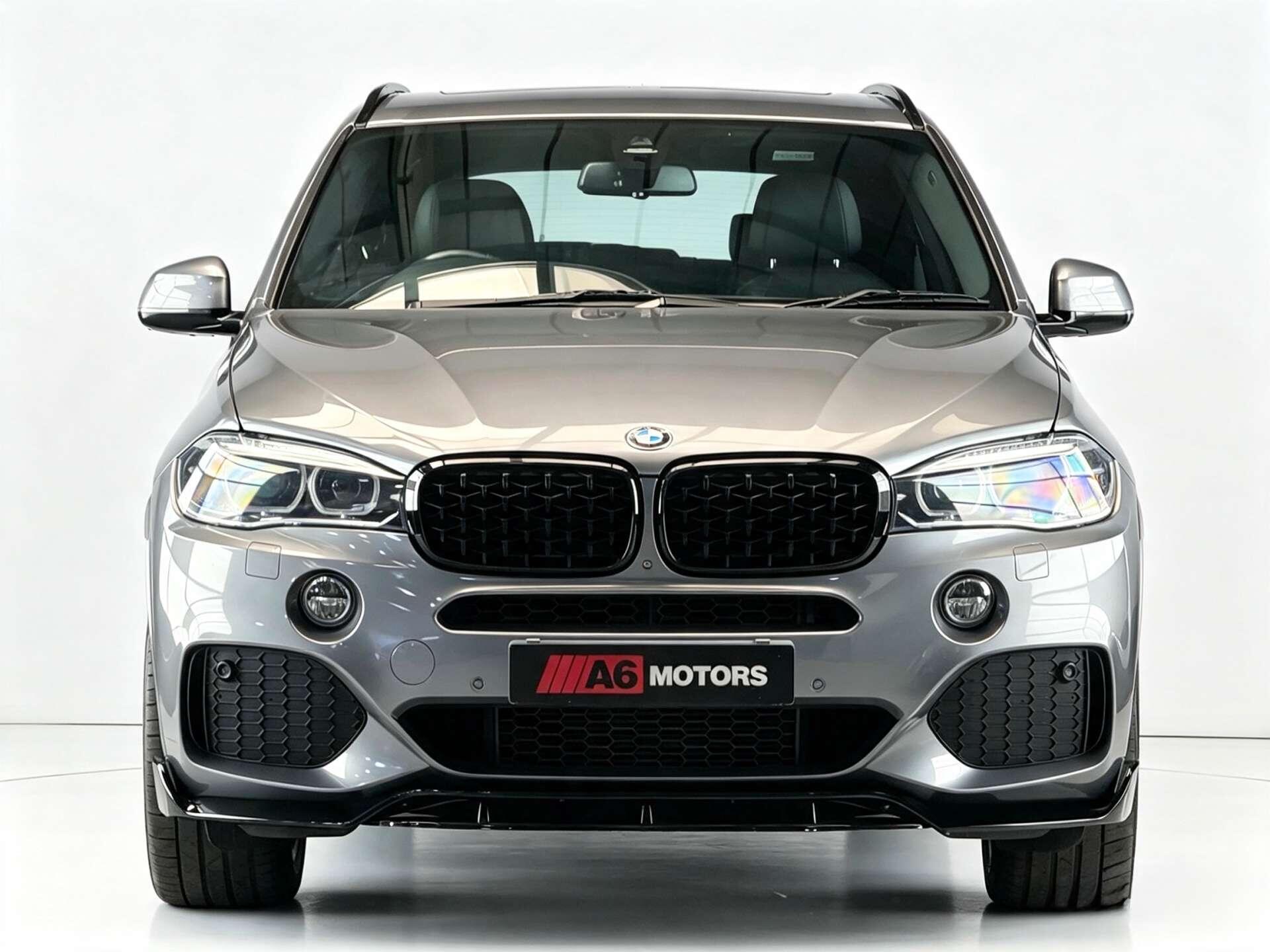 BMW X5 view 4