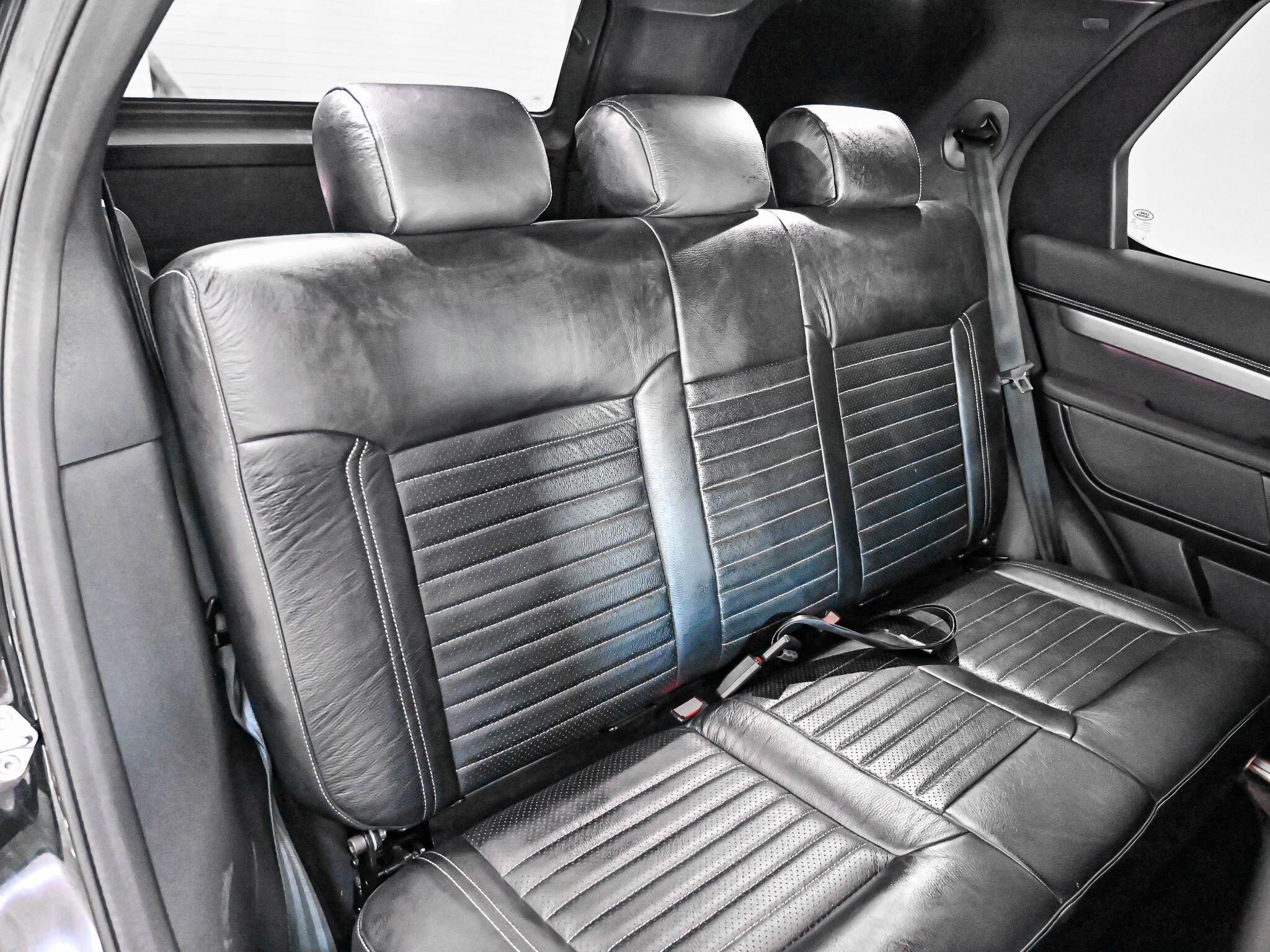 Land Rover Discovery view 25