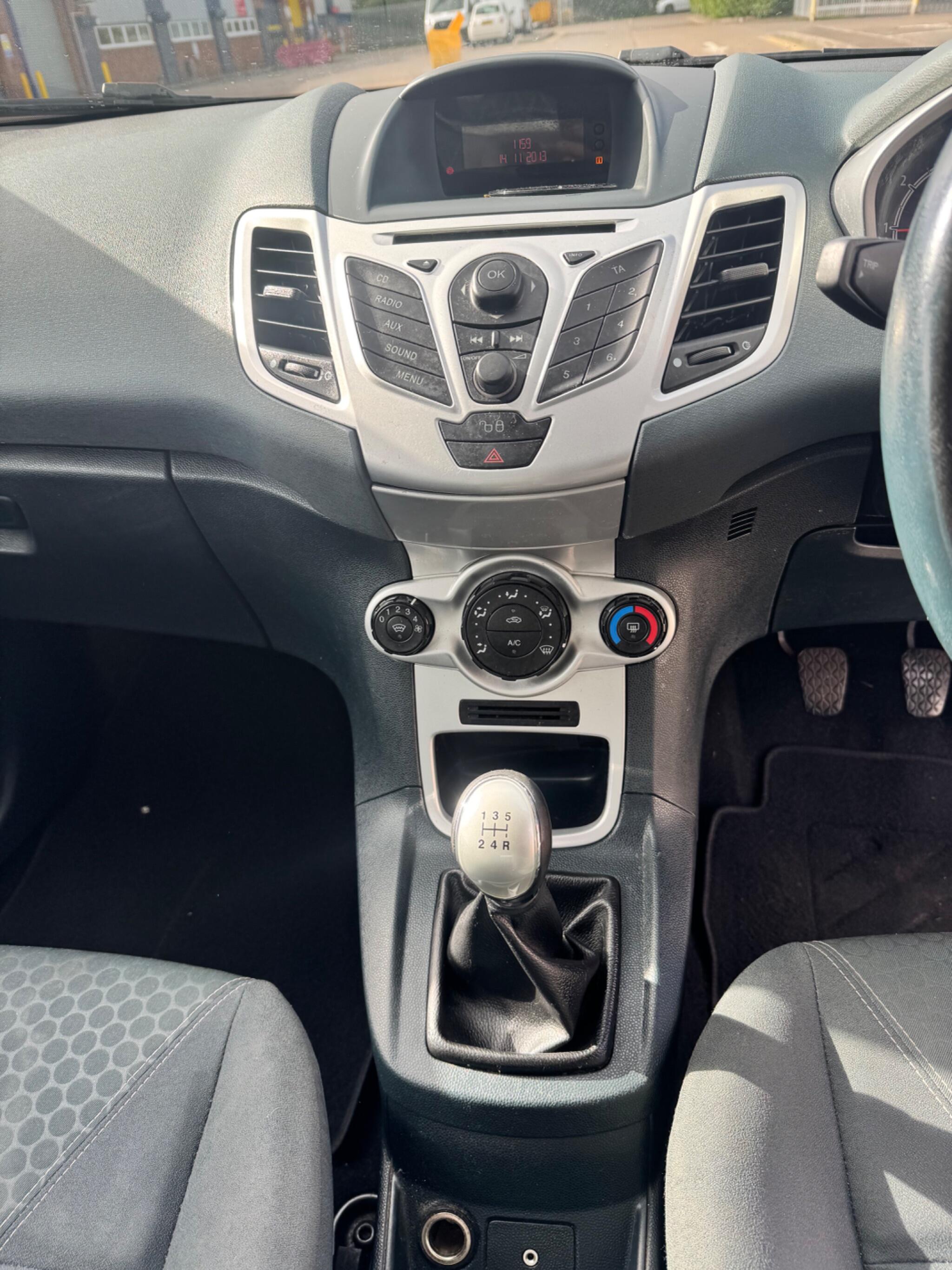 Ford Fiesta view 21