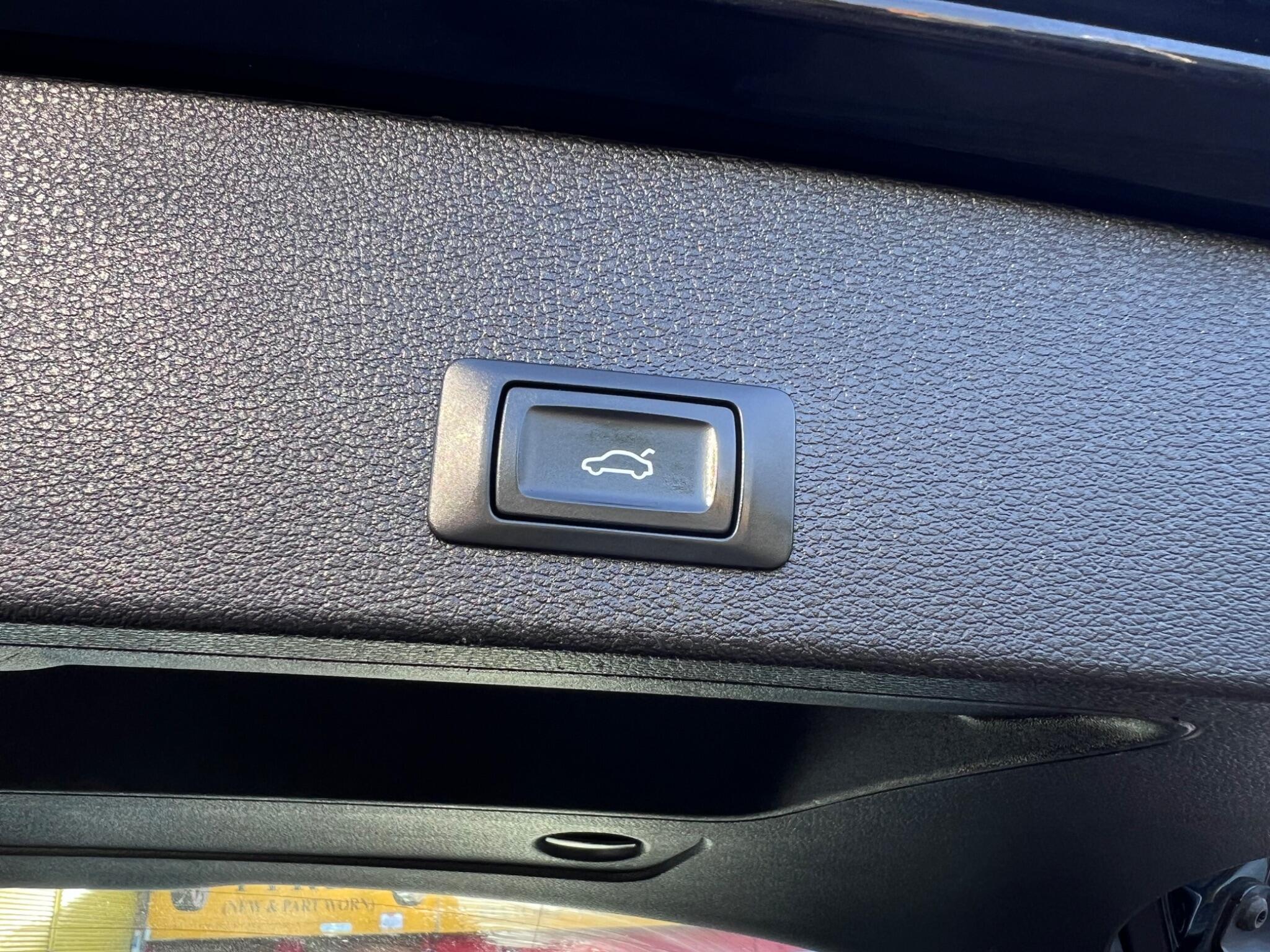 Audi Q2 view 38