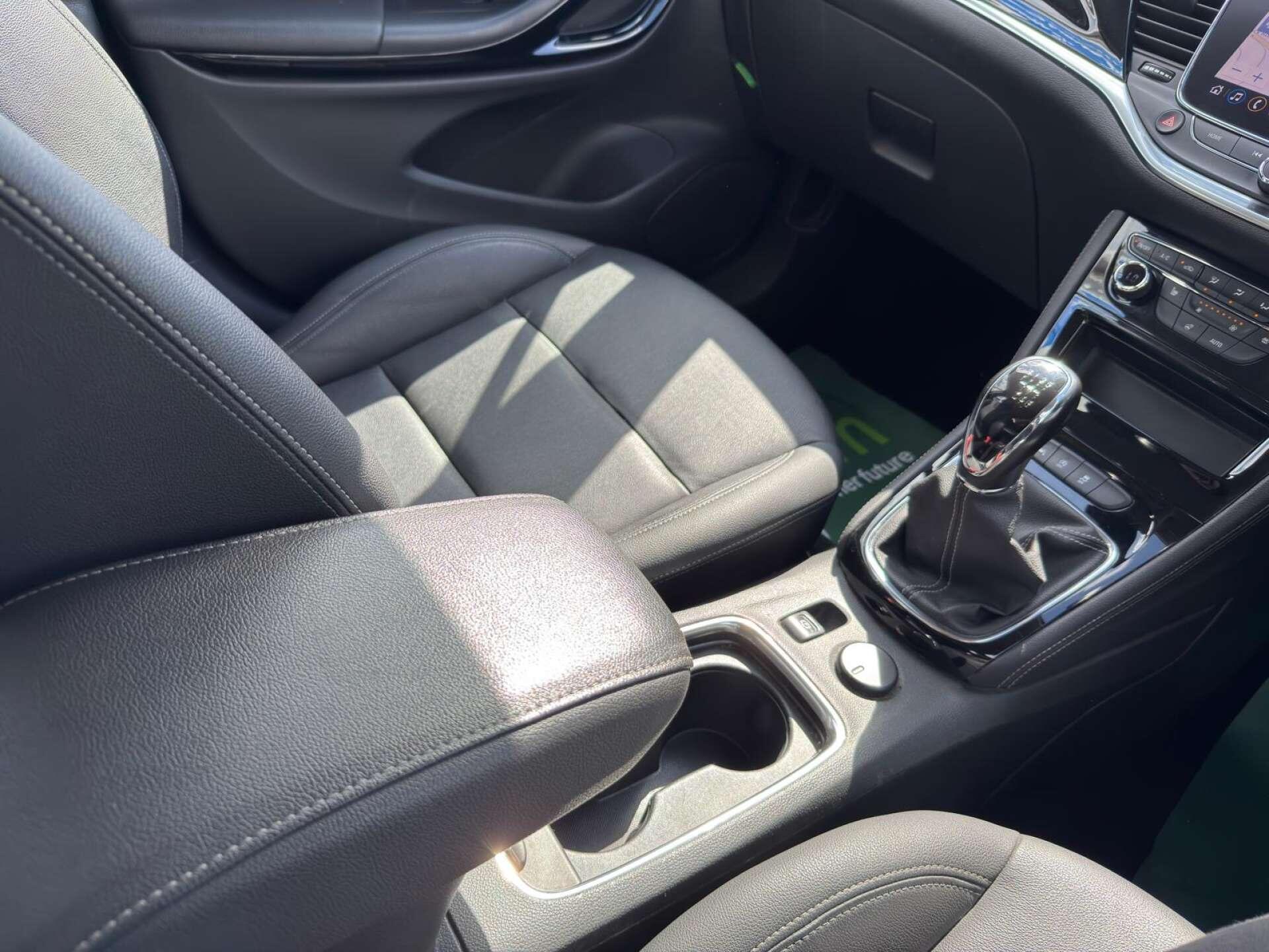 Vauxhall Astra view 69