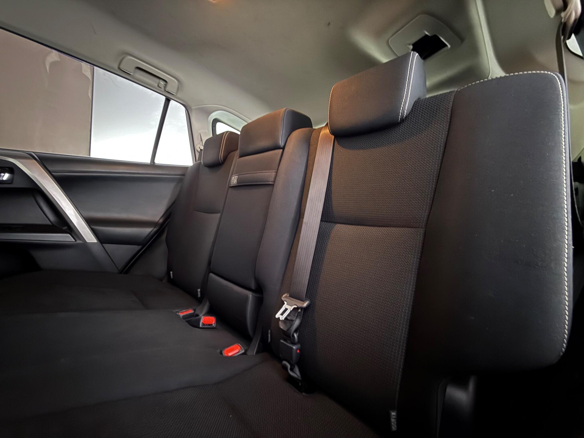 Toyota Rav4 view 31
