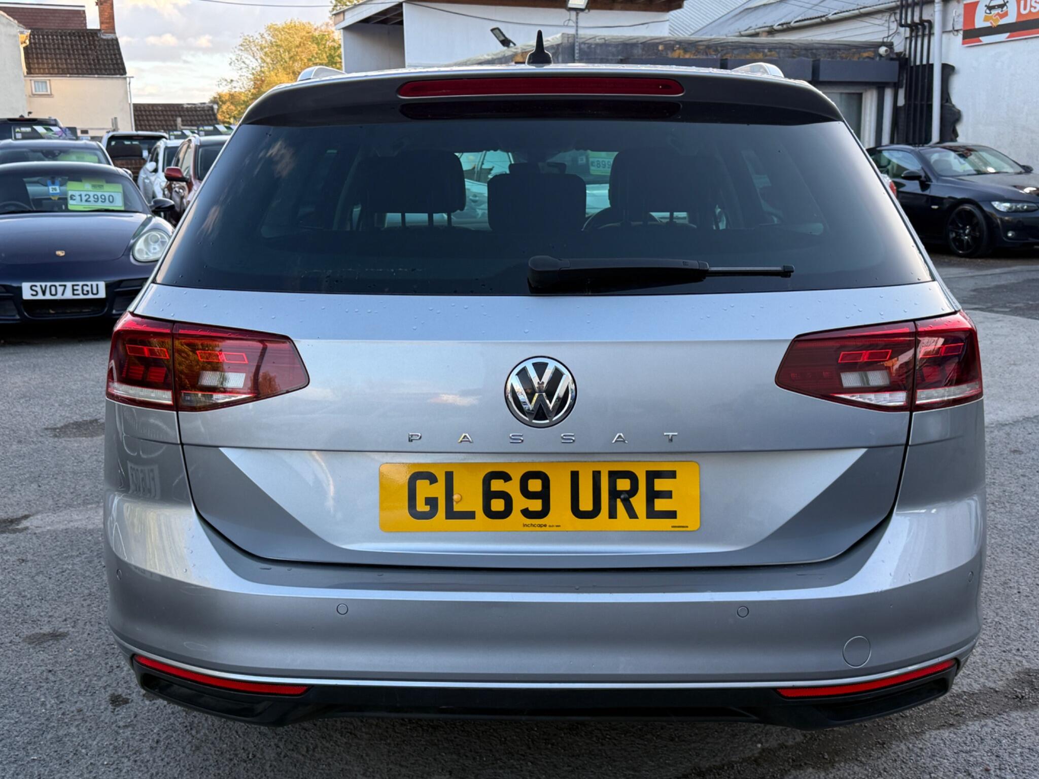 Volkswagen Passat - Image 15