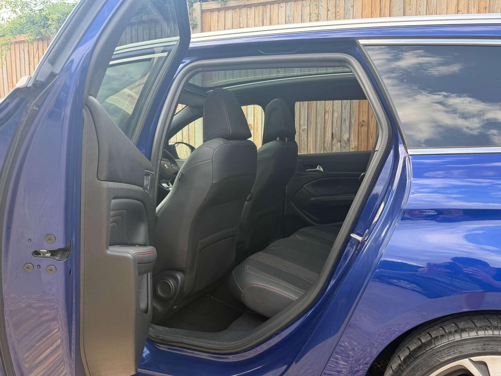 Peugeot 308 SW view 15