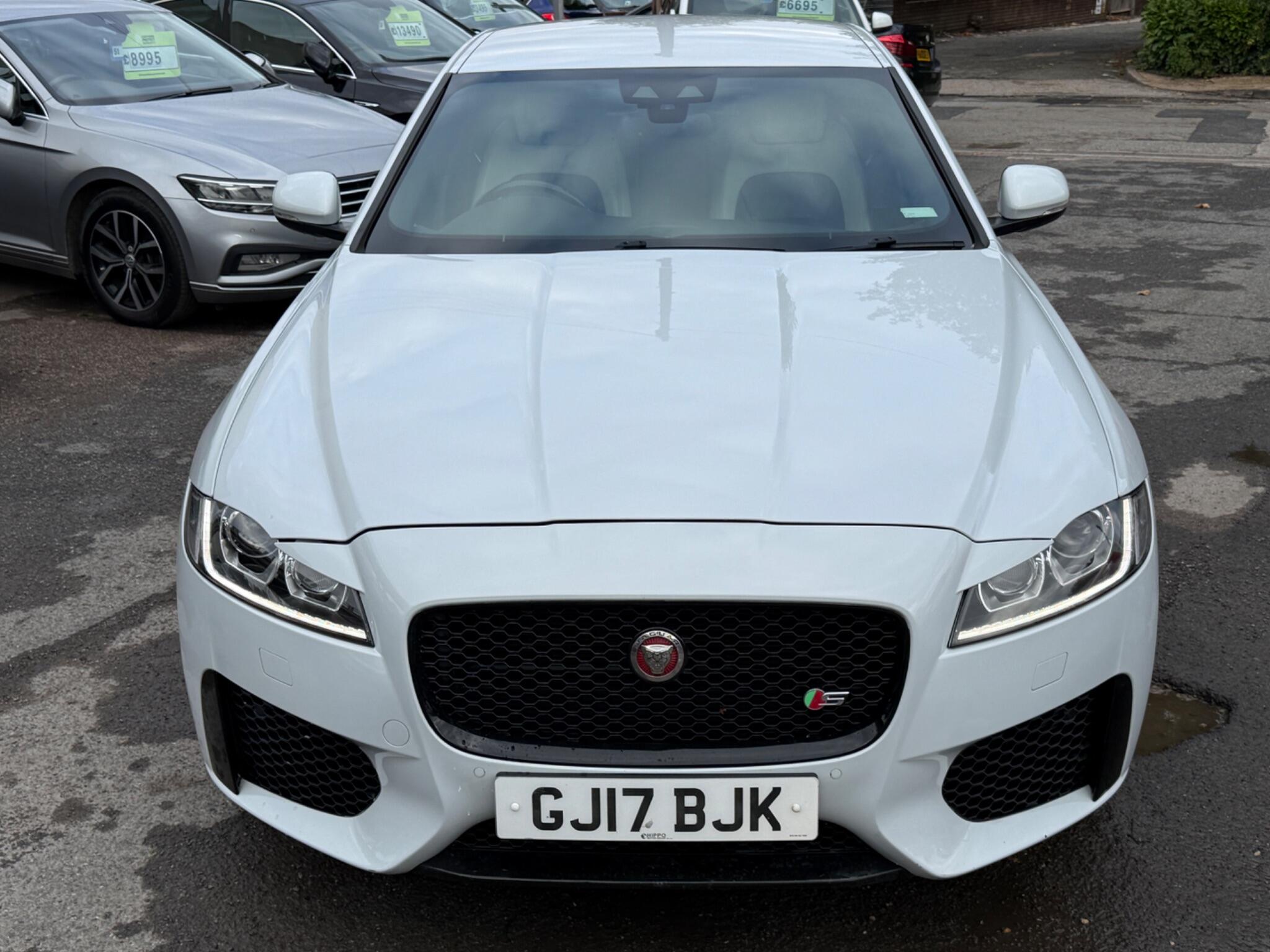 Jaguar XF - Image 5