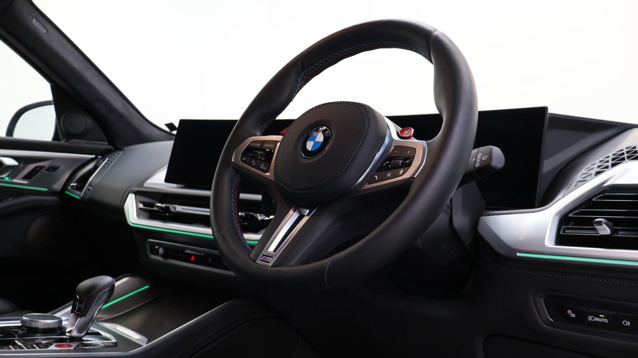 BMW XM view 39