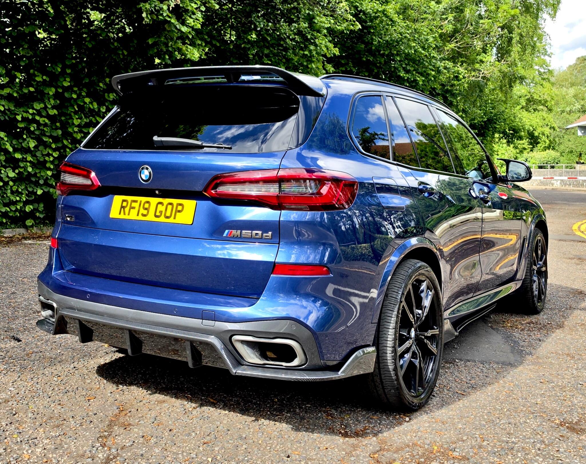 BMW X5 view 11