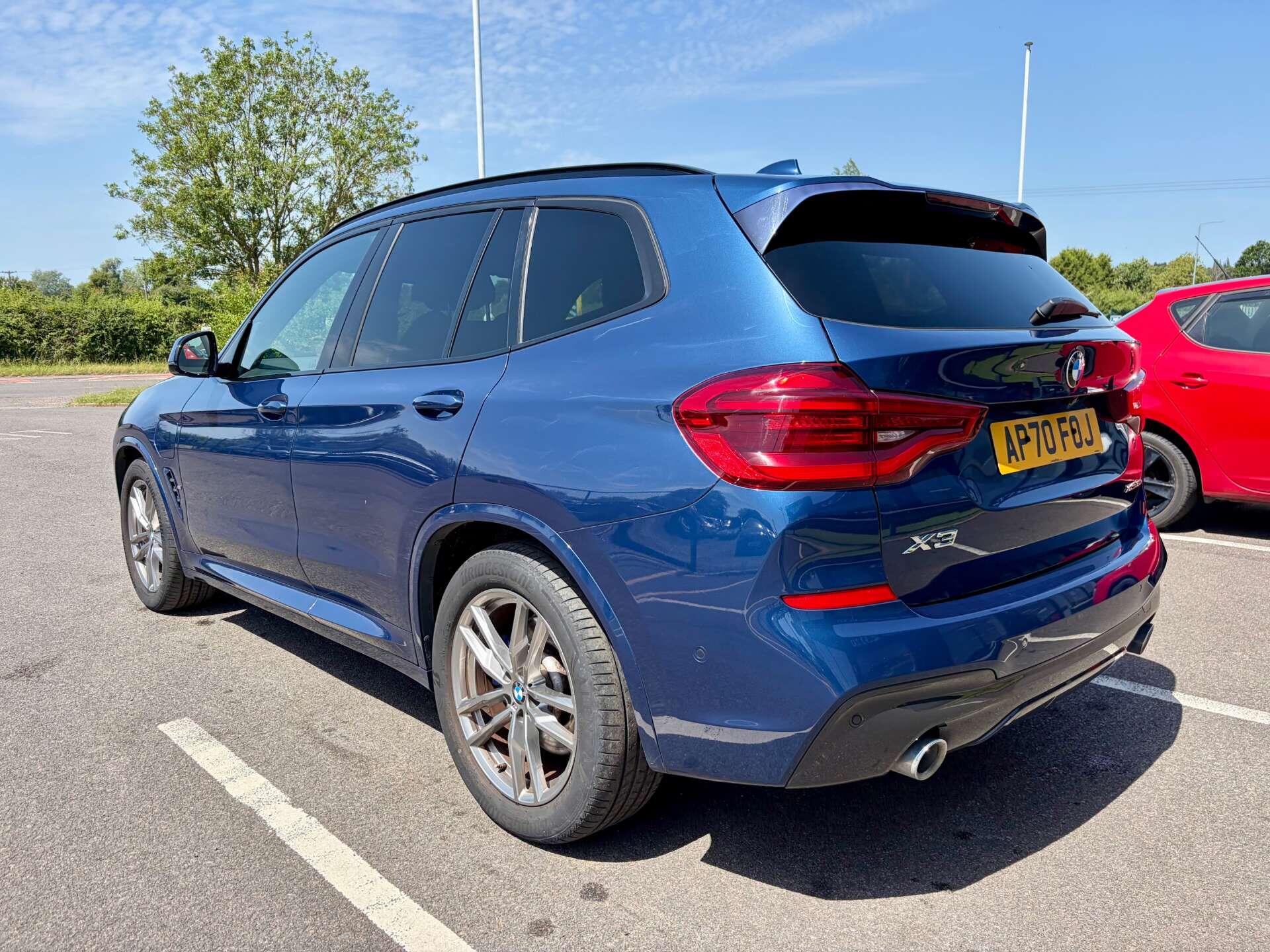 BMW X3 view 6