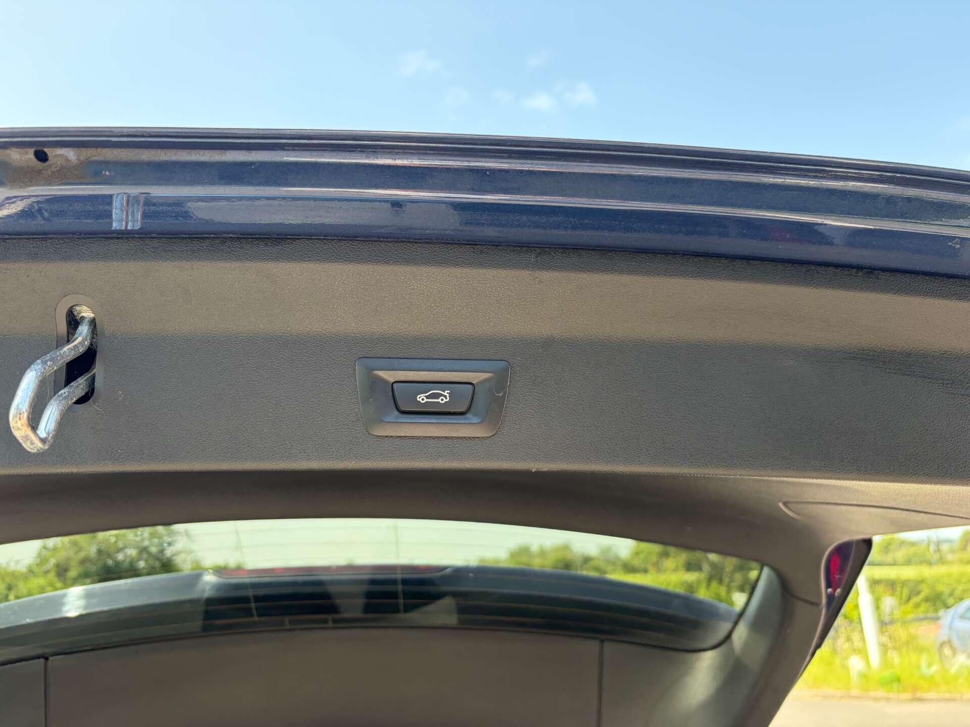 BMW X3 view 26