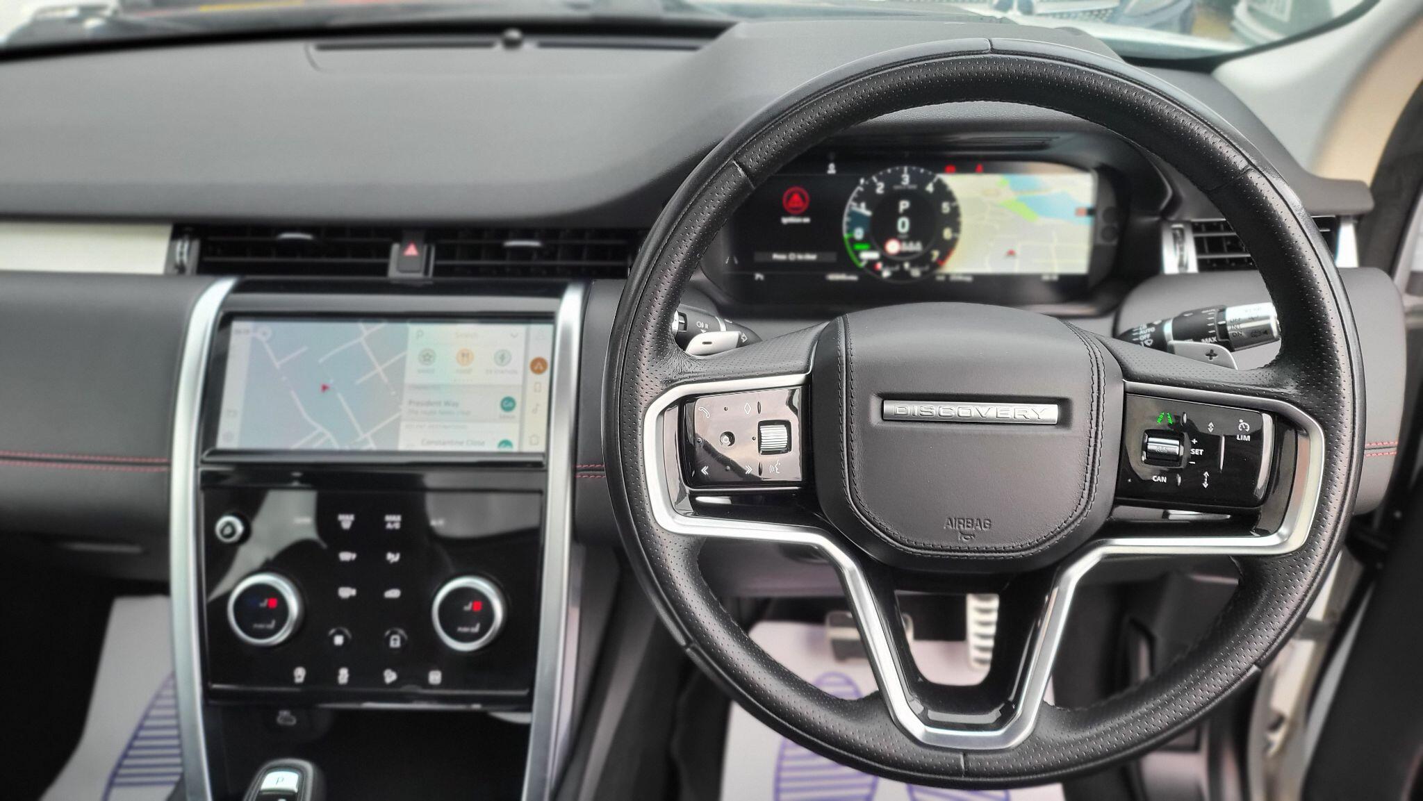 Land Rover Discovery Sport view 39