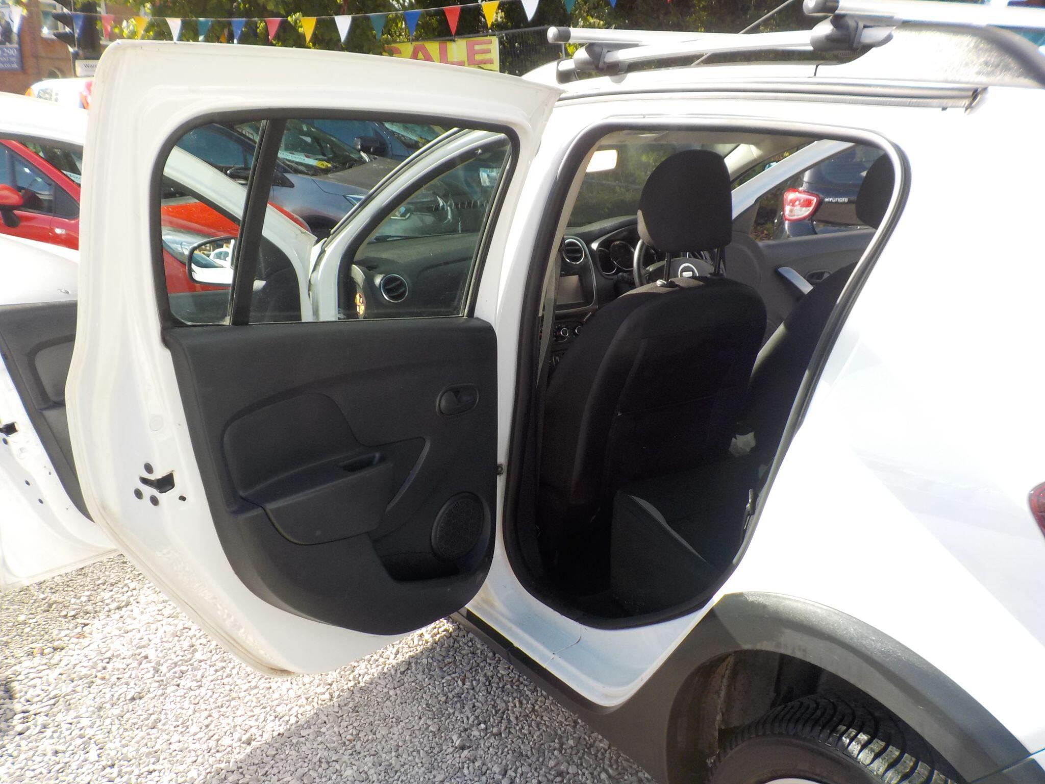 Dacia Sandero Stepway 0.9 TCe Laureate Euro 6 (s/s) 5dr