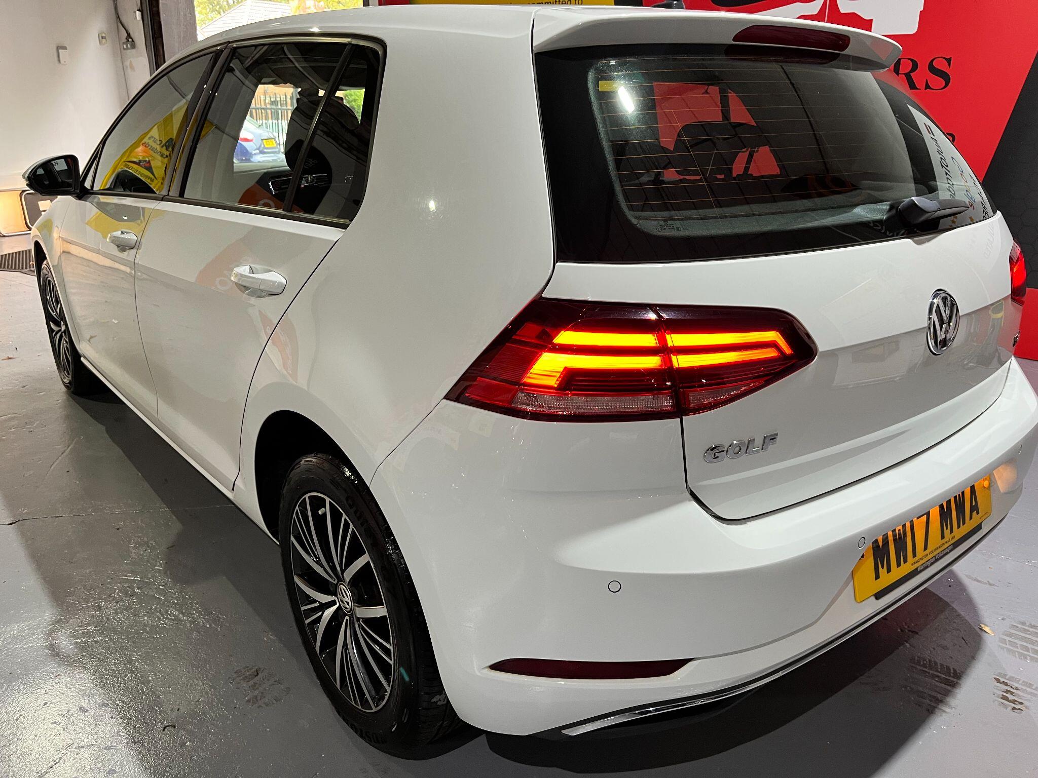 Volkswagen Golf view 66